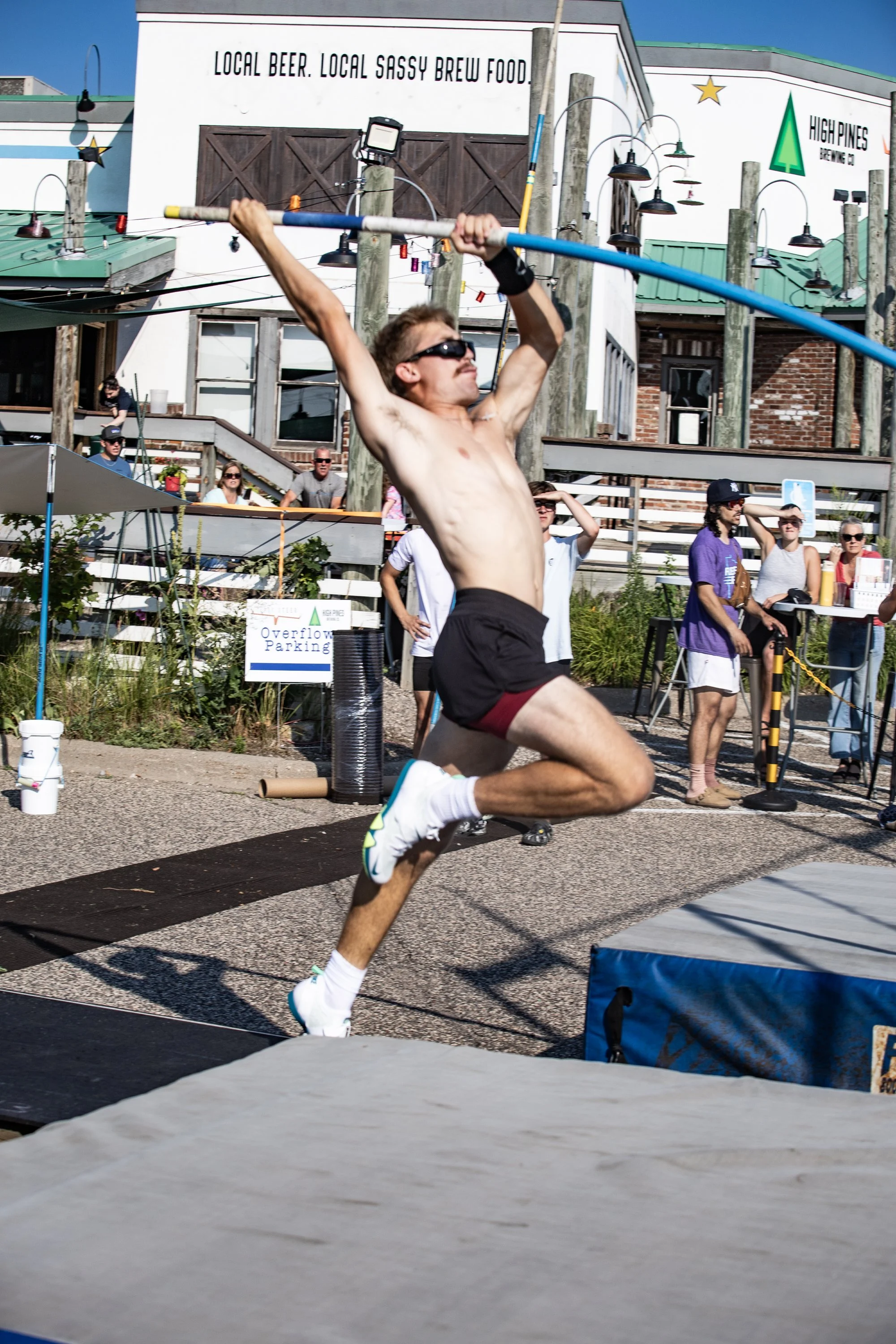 TS_PoleVaulting-6244913.jpg