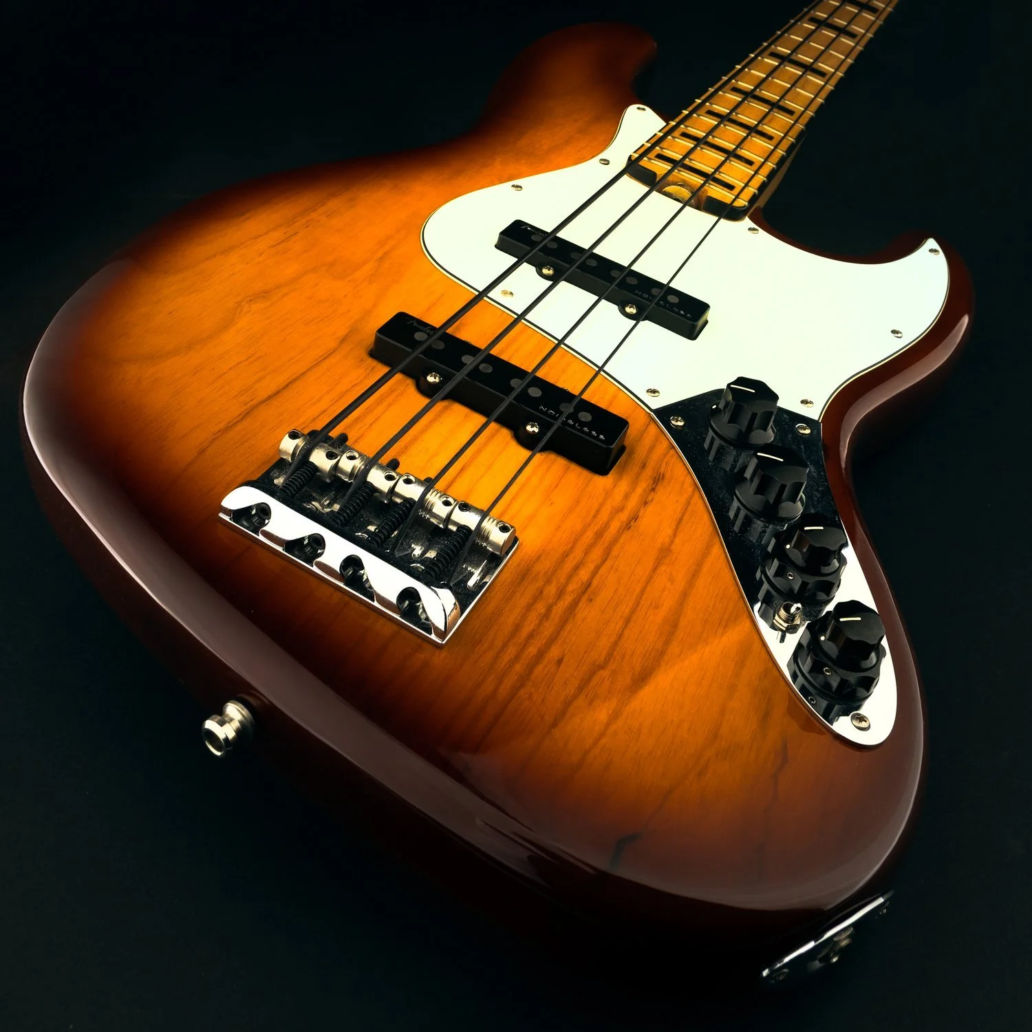 FenderAmericanBody.jpg