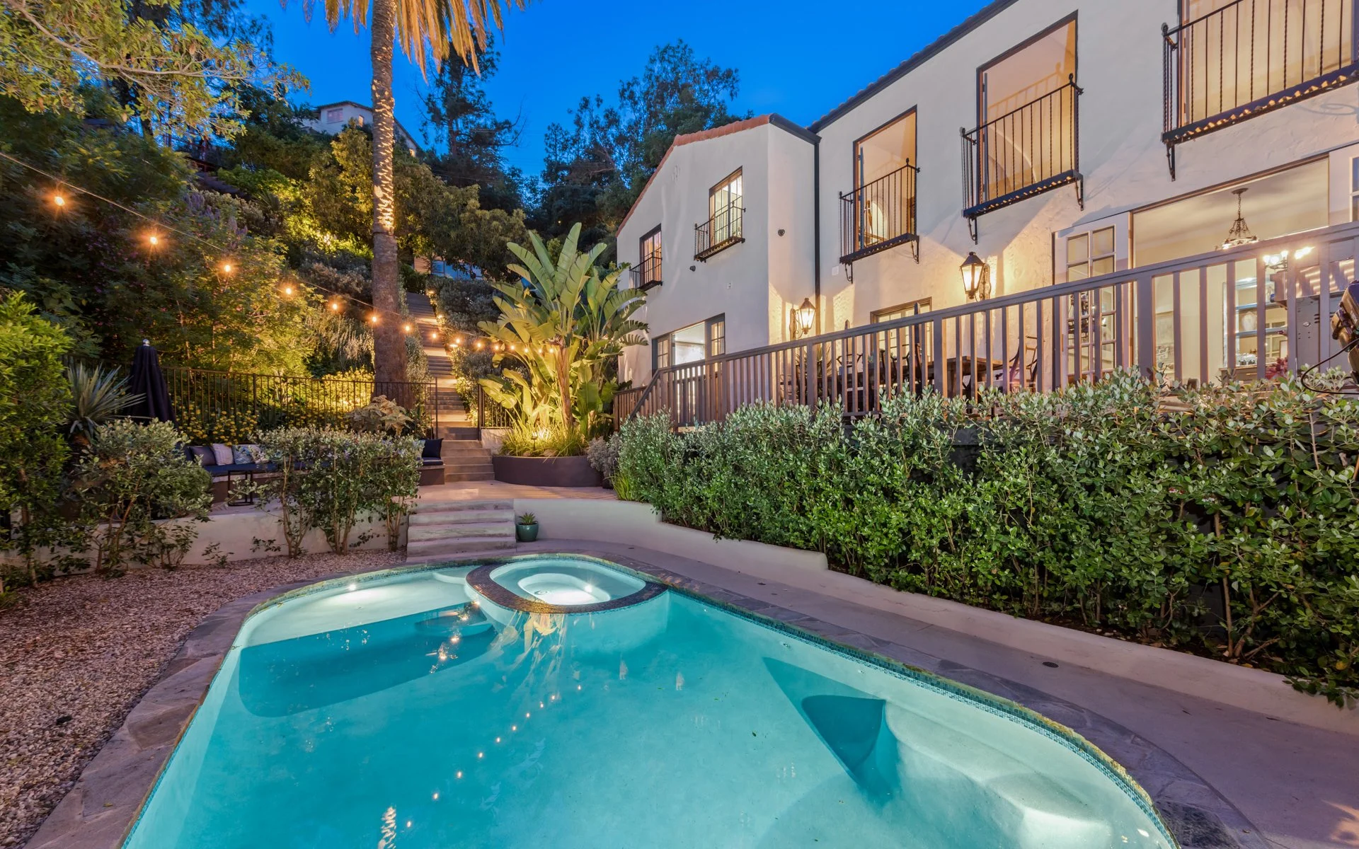 2810Woodshire-mls-9.jpg