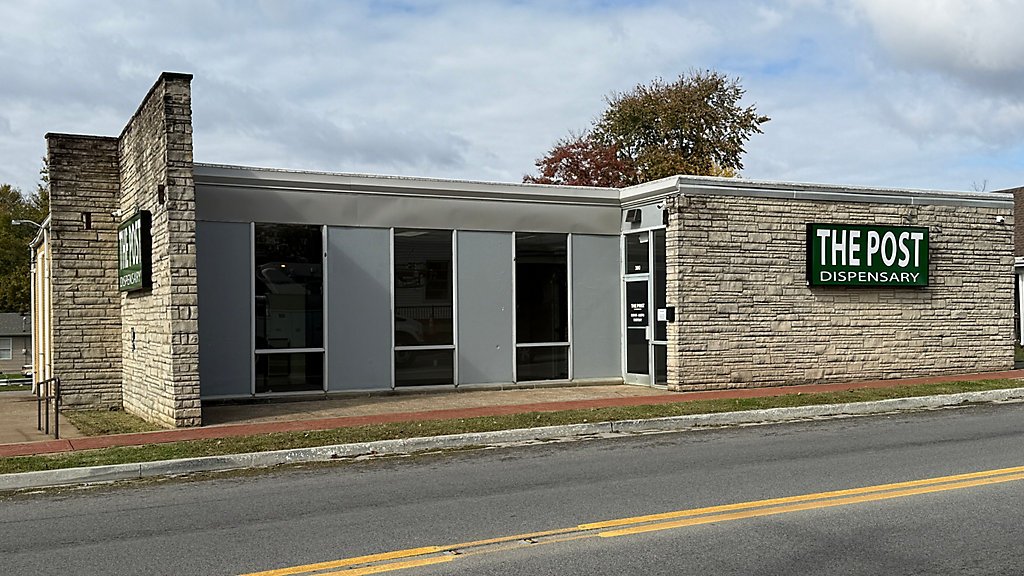 Ex-post office primed as Kentucky's pioneer medical marijuana retailer