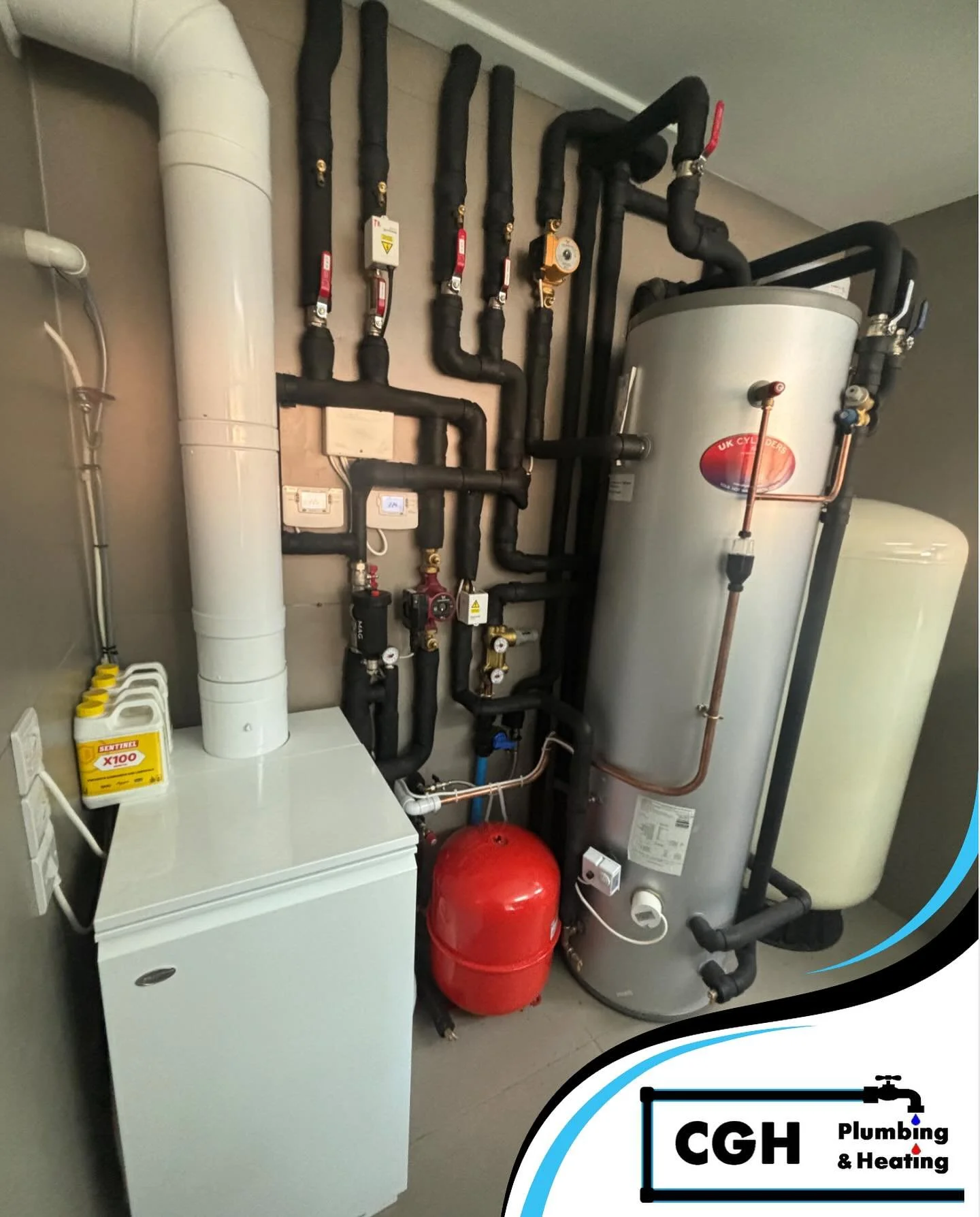 Did you know most boiler breakdowns can be prevented with regular servicing? An annual service not only keeps your boiler safe, it also maintains efficiency - saving you money in the long run.

We&rsquo;ve seen too many cases where small issues beco