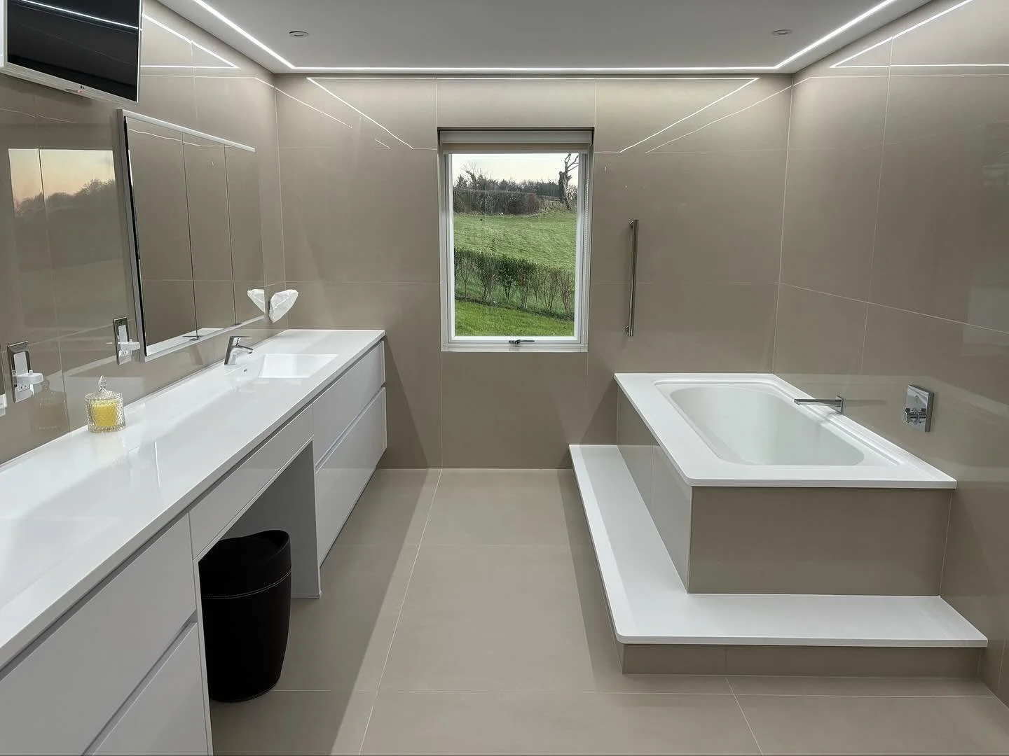 A bathroom isn&rsquo;t just a practical space. It&rsquo;s where your day begins and ends. That&rsquo;s why getting it right really matters.

At CGH Plumbing &amp; Heating, our bathroom installations are built on quality, precision and attention to de