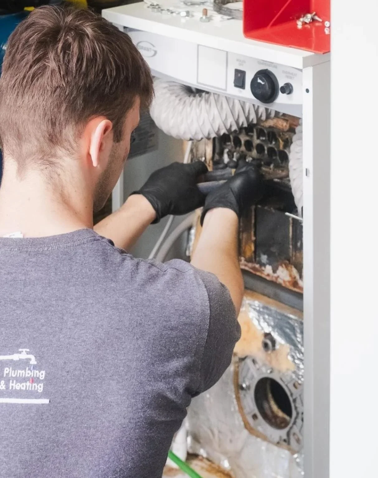 Behind every job we complete is a team that genuinely cares about doing things properly. From experienced engineers to apprentices learning the trade, our team takes pride in their work, looks out for one another and treats every home with respect.

