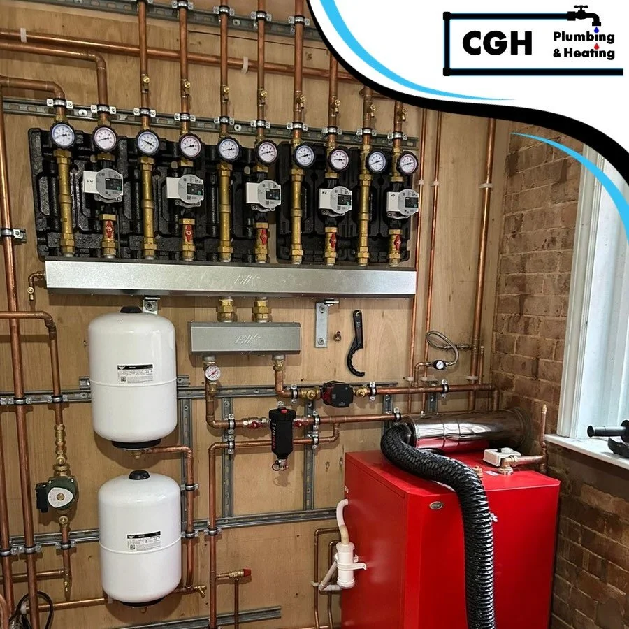 Behind the scenes on a recent install&hellip; a huge project to replumb an 8-bedroom, 5-bathroom manor house in West Devon. This was a job where attention to detail made all the difference. Neat pipework, careful planning and a tidy finish. It&rsquo;