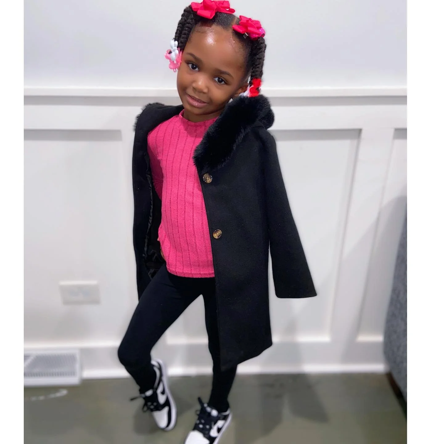 I cannot with the sweetness!! 🥰🥰 These two are growing up too fast on me 😩  #mysweetgirls💕