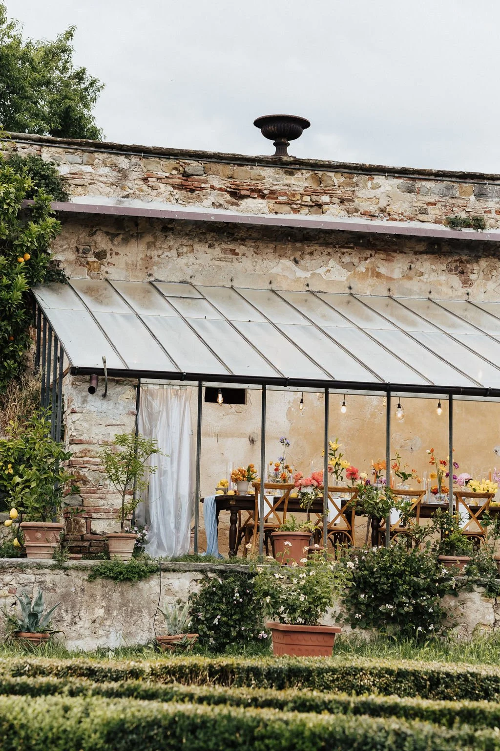 Dining_Limonaia_Villa_di_Maiano_Italia_Weddings-by-Natalia.jpg