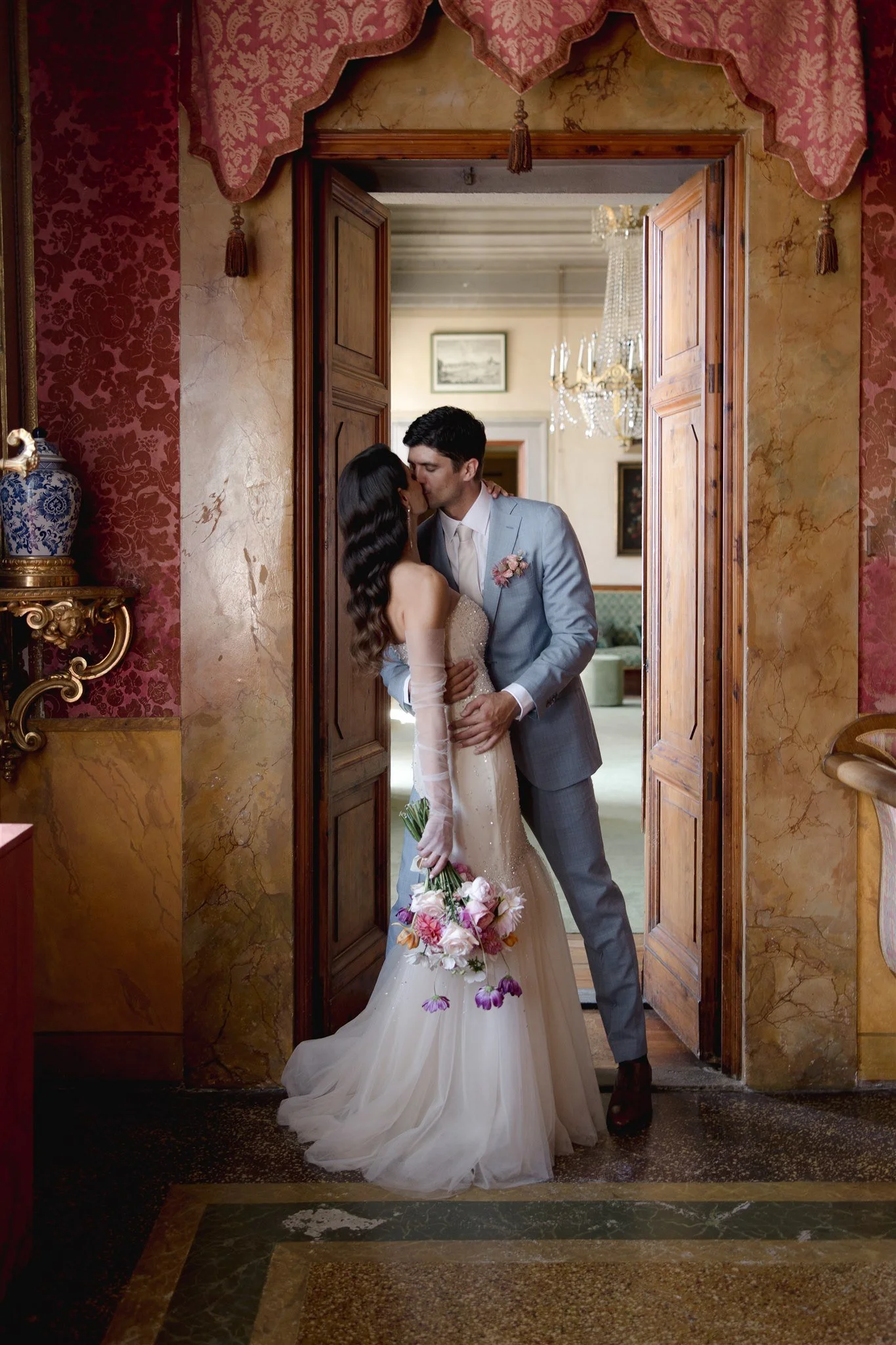 Kiss_Italian_Weddings_by_Natalia.jpg