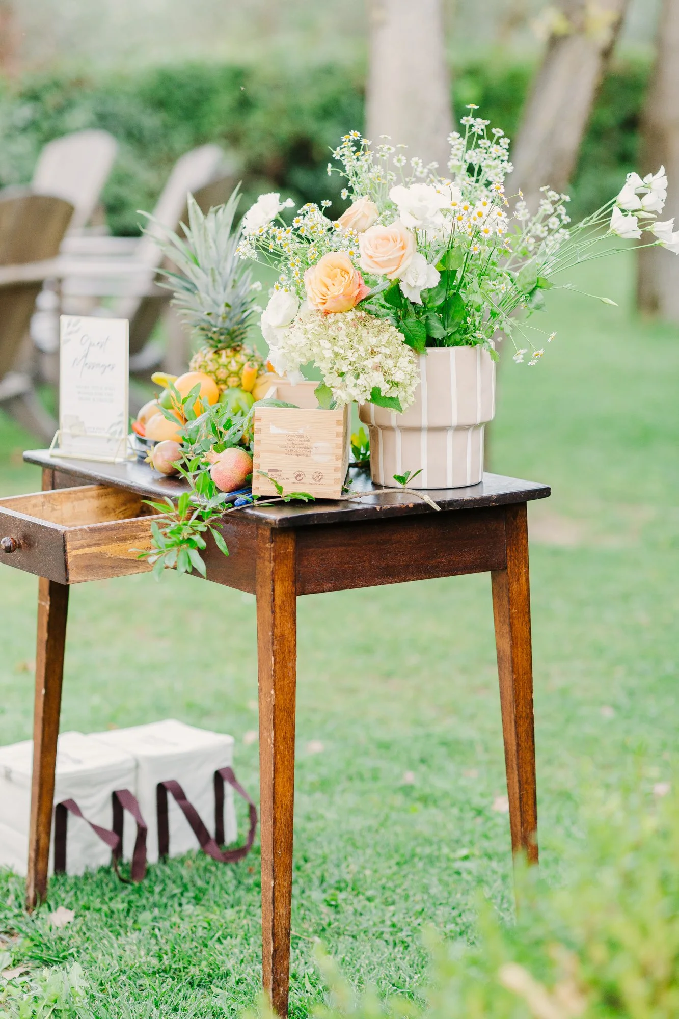 J&K la dolce vita wedding reception details.jpg