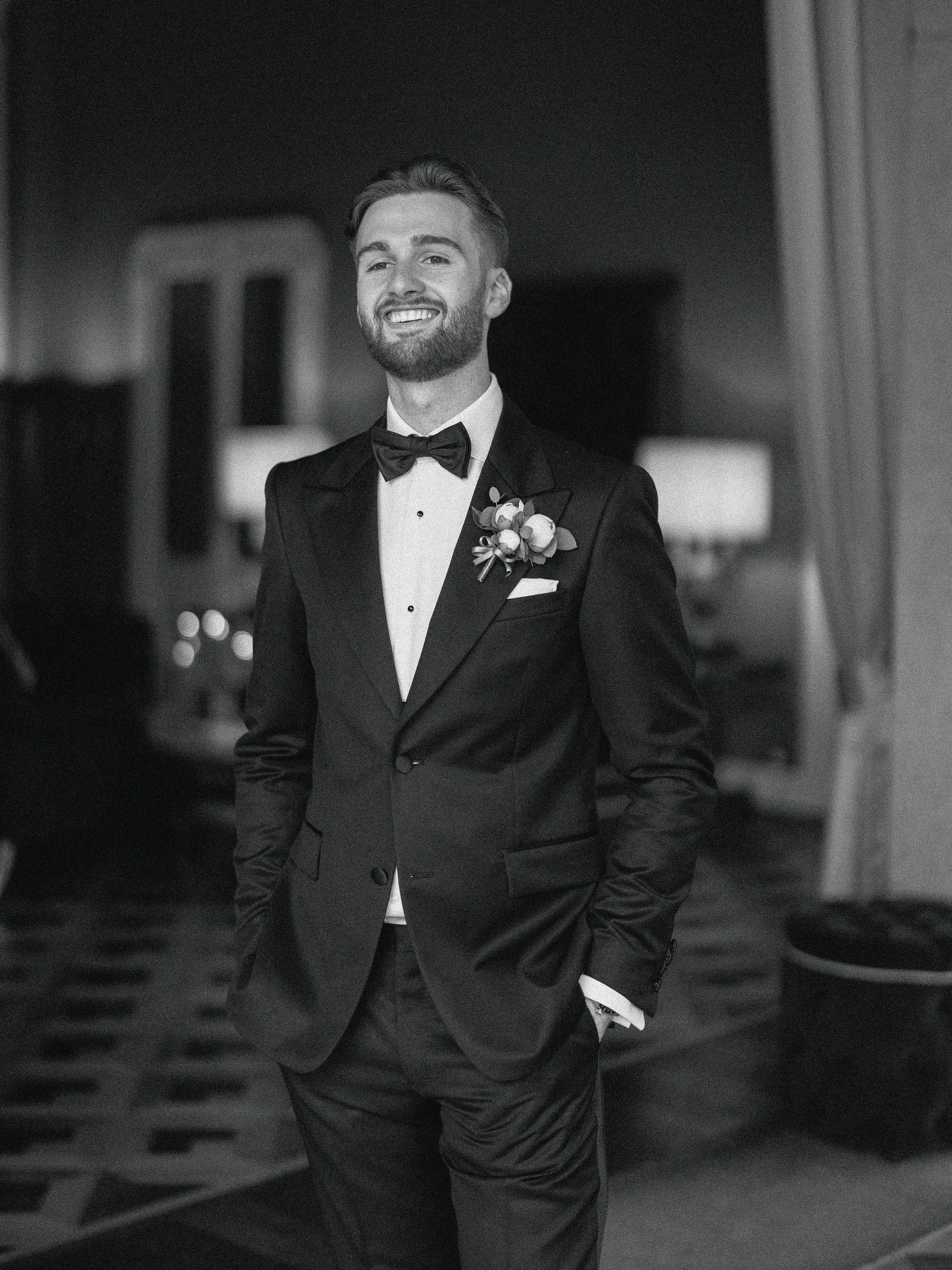 Stylish elopement lake Como S&B.jpg