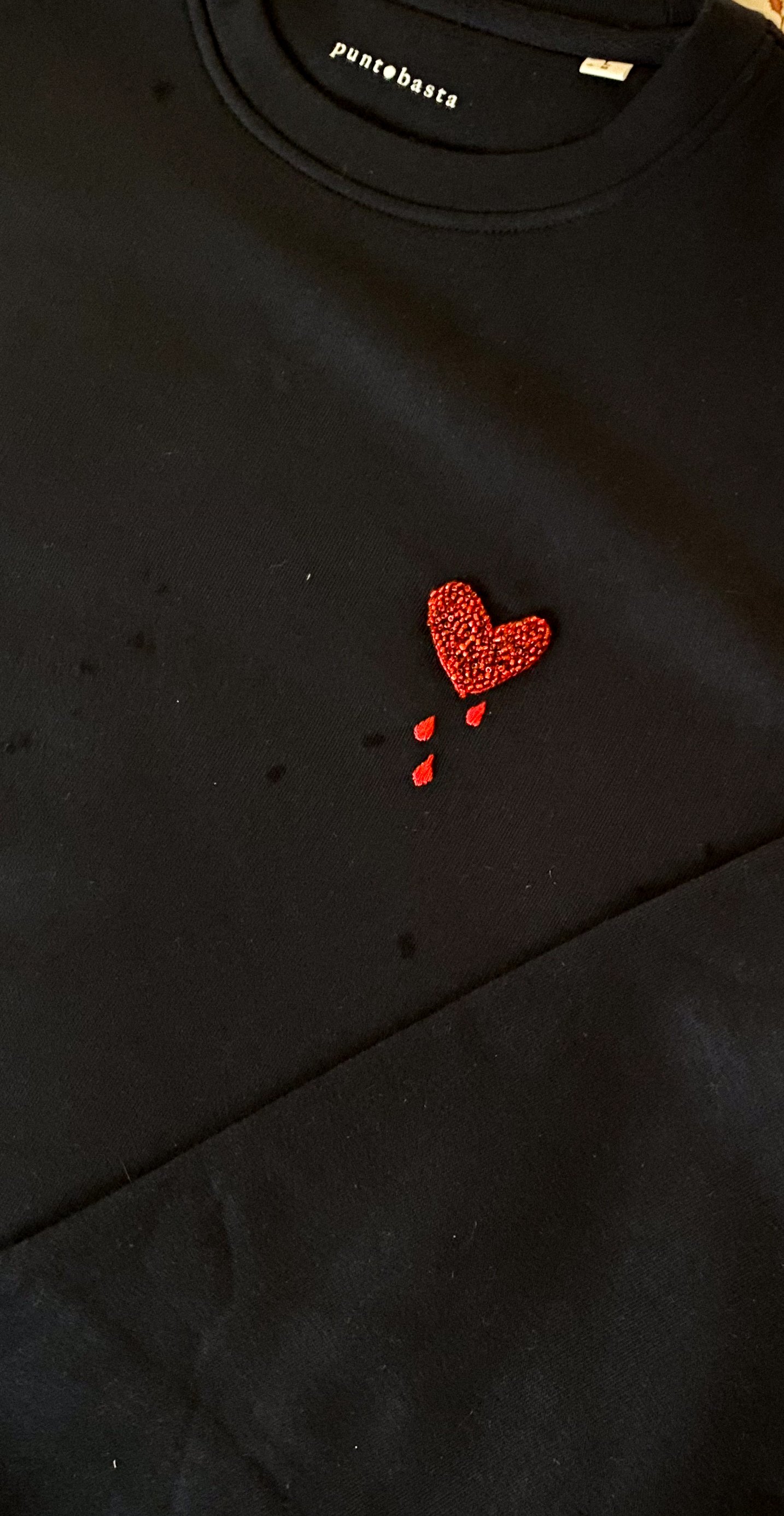DRIPPING HEART ROJO_PUNTO BASTA .jpg