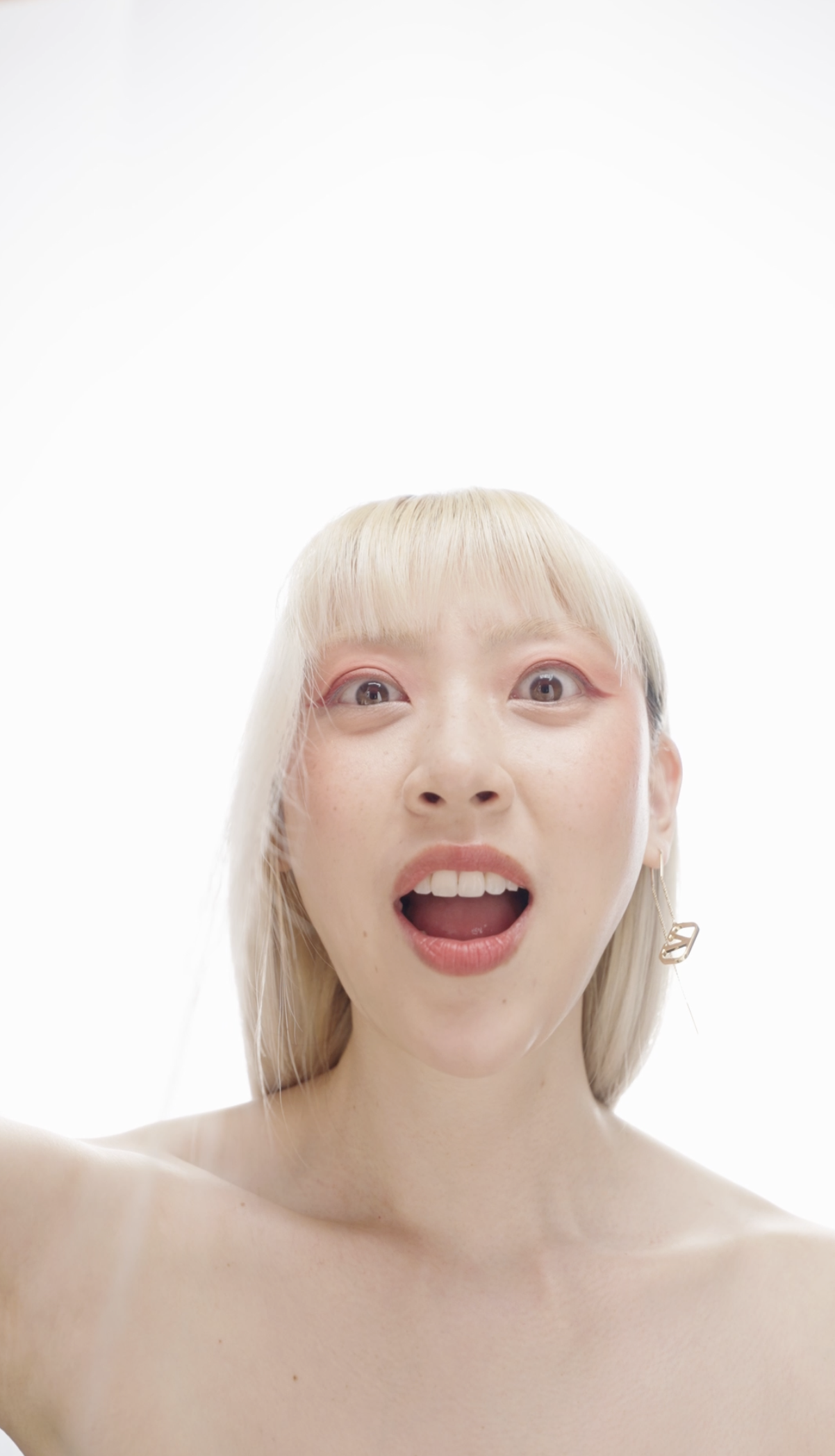 Valentino Born to Play