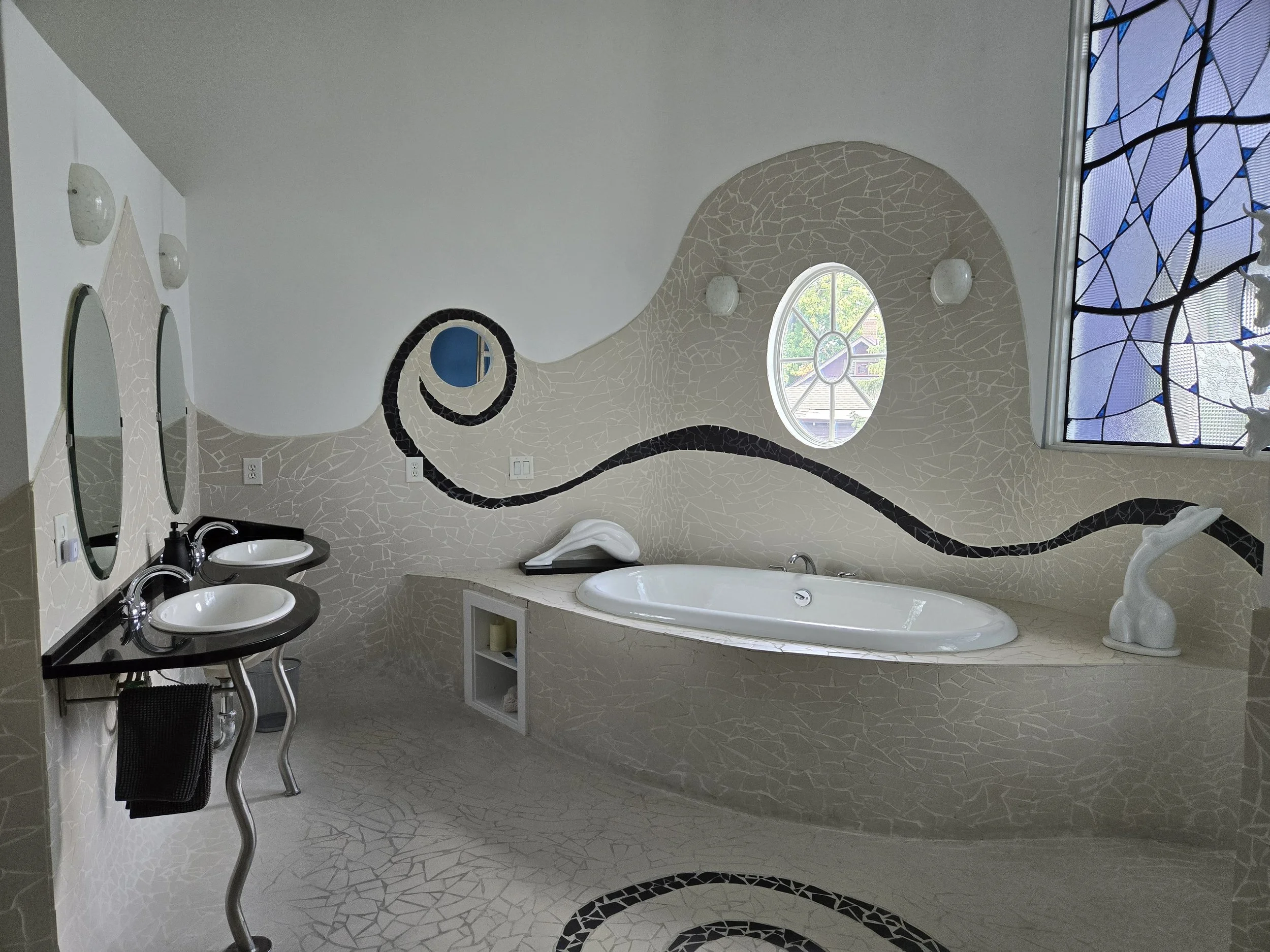 AirBNB BR Bathtub.jpg