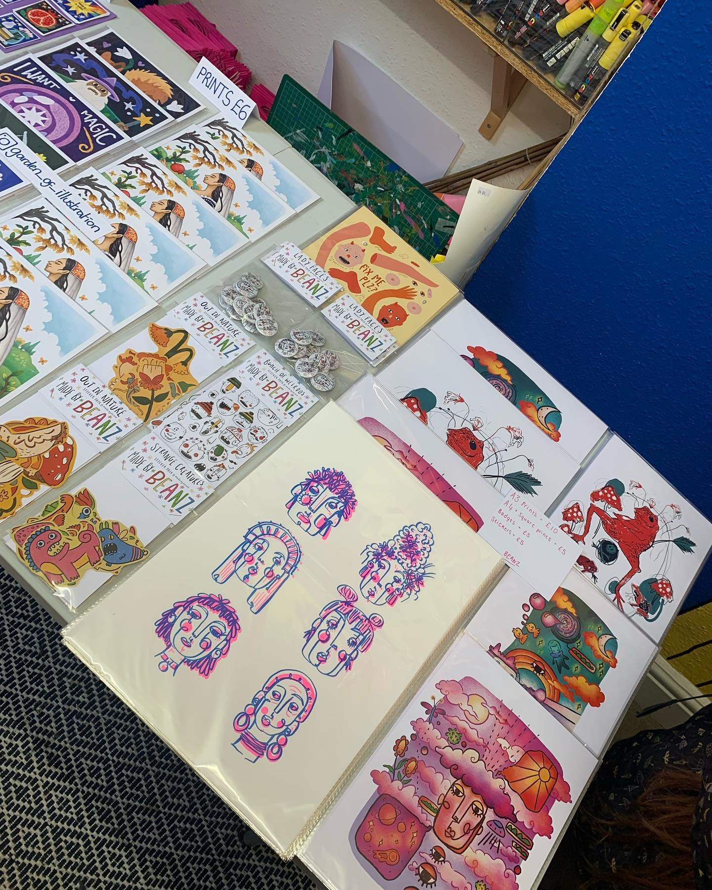 Thank you to @handmadenotts for letting me sell some cute things just before Christmas in my first ever market :) 

Very late post but here&rsquo;s some badges, stickers and prints! 

Thank you to everyone who brought something from me &lt;3 very gra