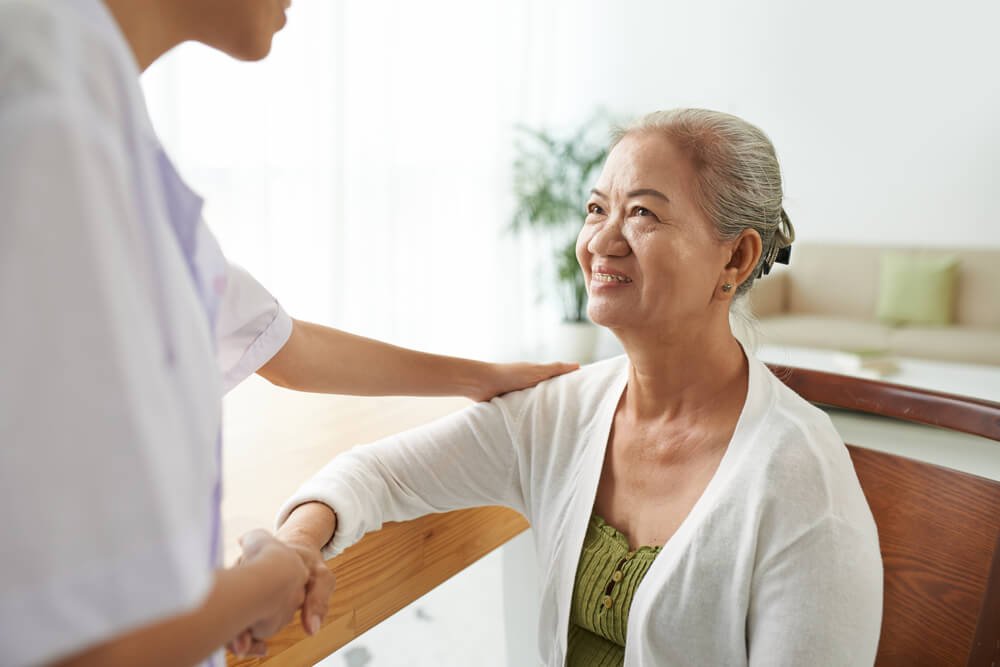 expert geriatric podiatrist for senior women in brooklyn