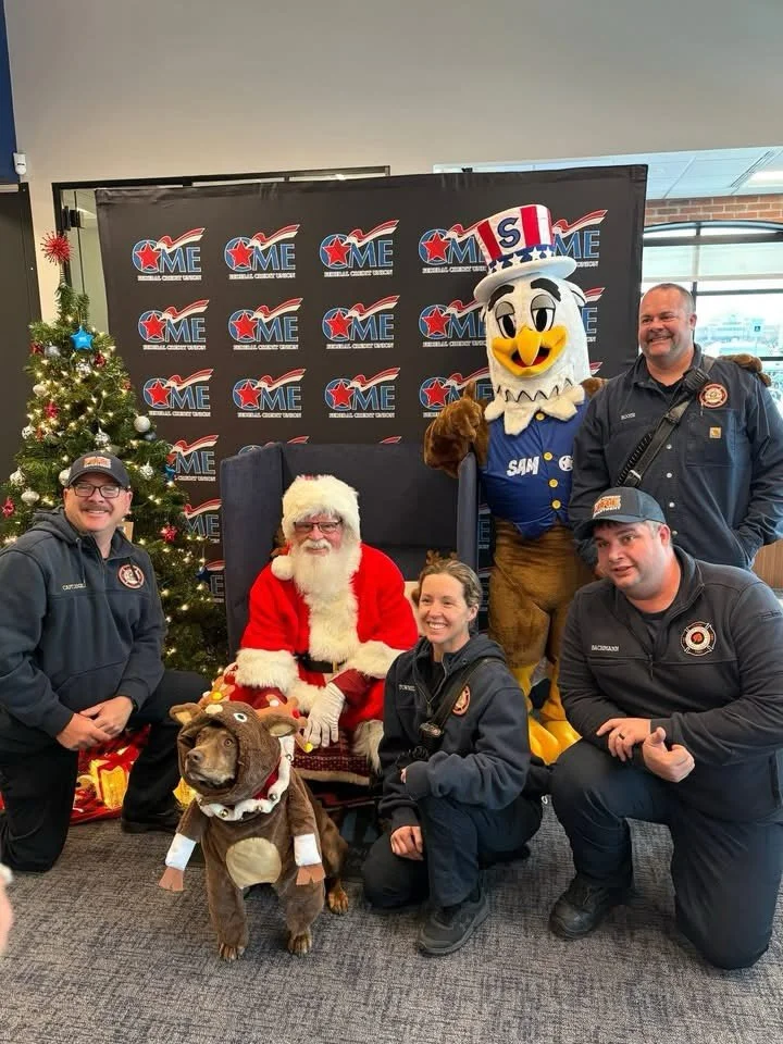 Join us at our Delaware branch TODAY for Cookies &amp; Photos with Santa &amp; Sam! We&rsquo;re here until 1:00pm with photo opportunities, hot chocolate, ornament making, cookies and more! DelCoco911 and Orange Township, Delaware County, Ohio Fire a