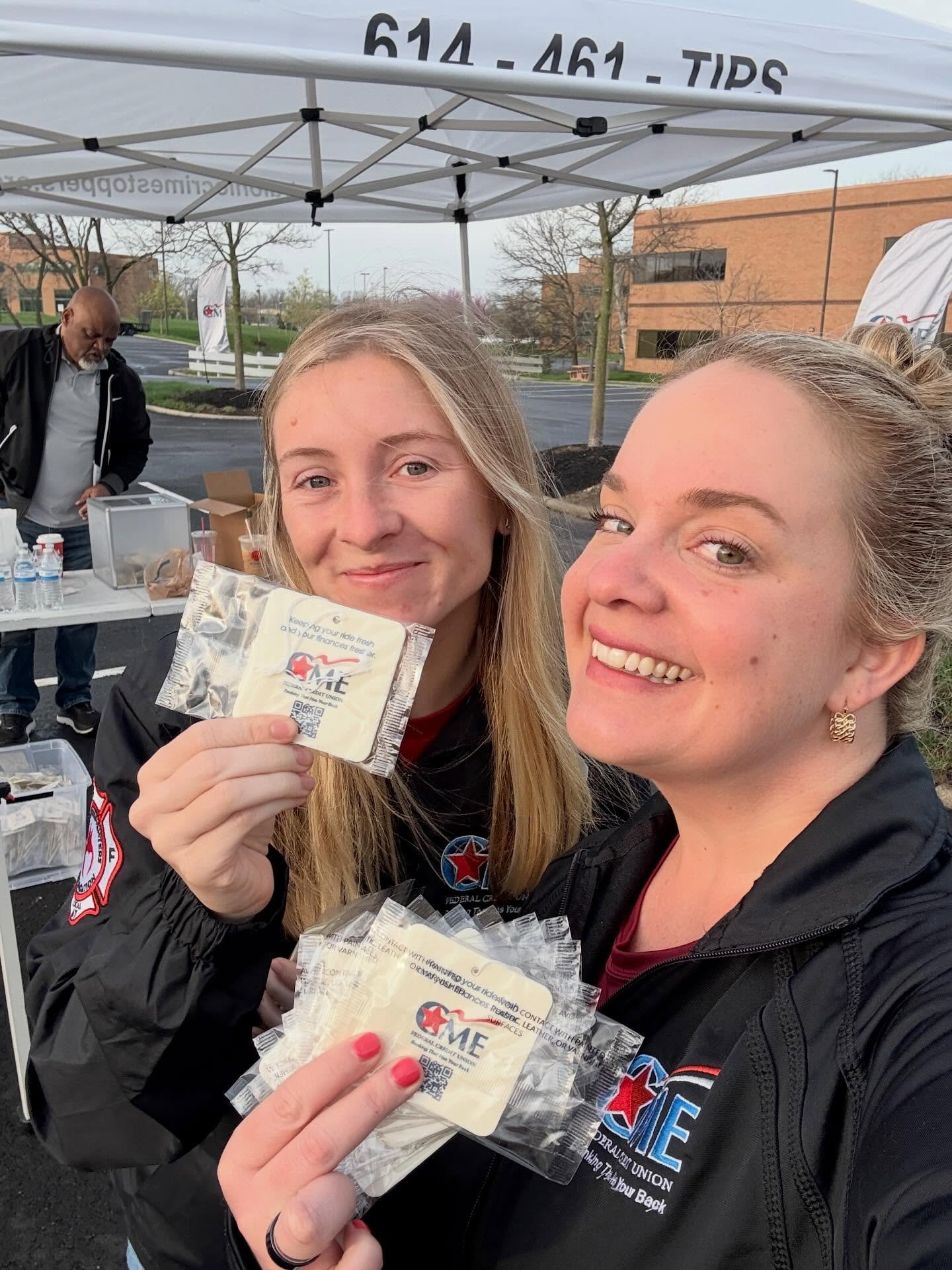 We were proud to be a partner sponsor of @crime.centralohiocrimestoppers Shred Day this weekend!

Thank you to everyone who came out to safely dispose of documents and support such an important cause. It was amazing to see so many people from our com
