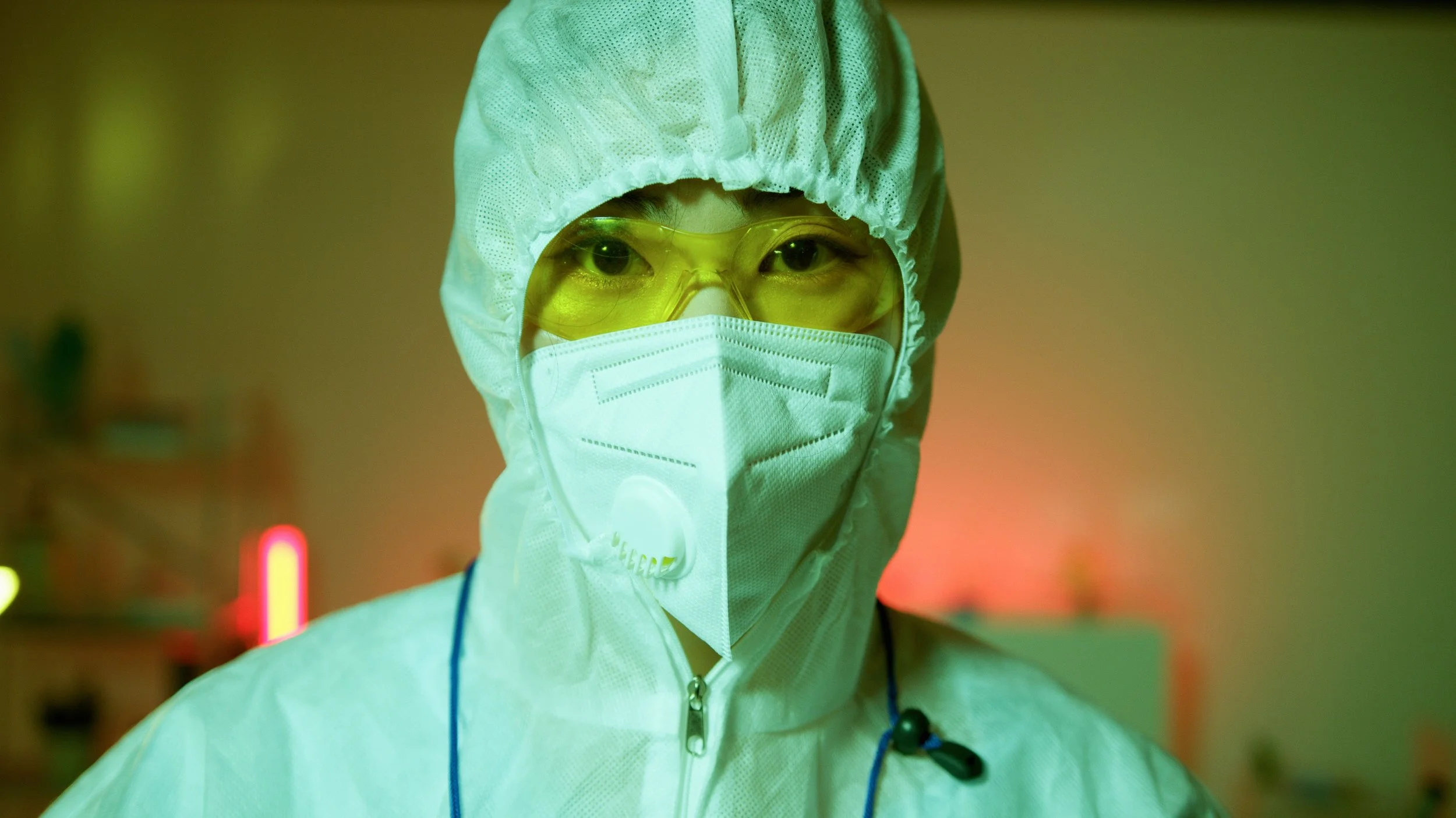 Maintaining cleanroom standards during tool hookup