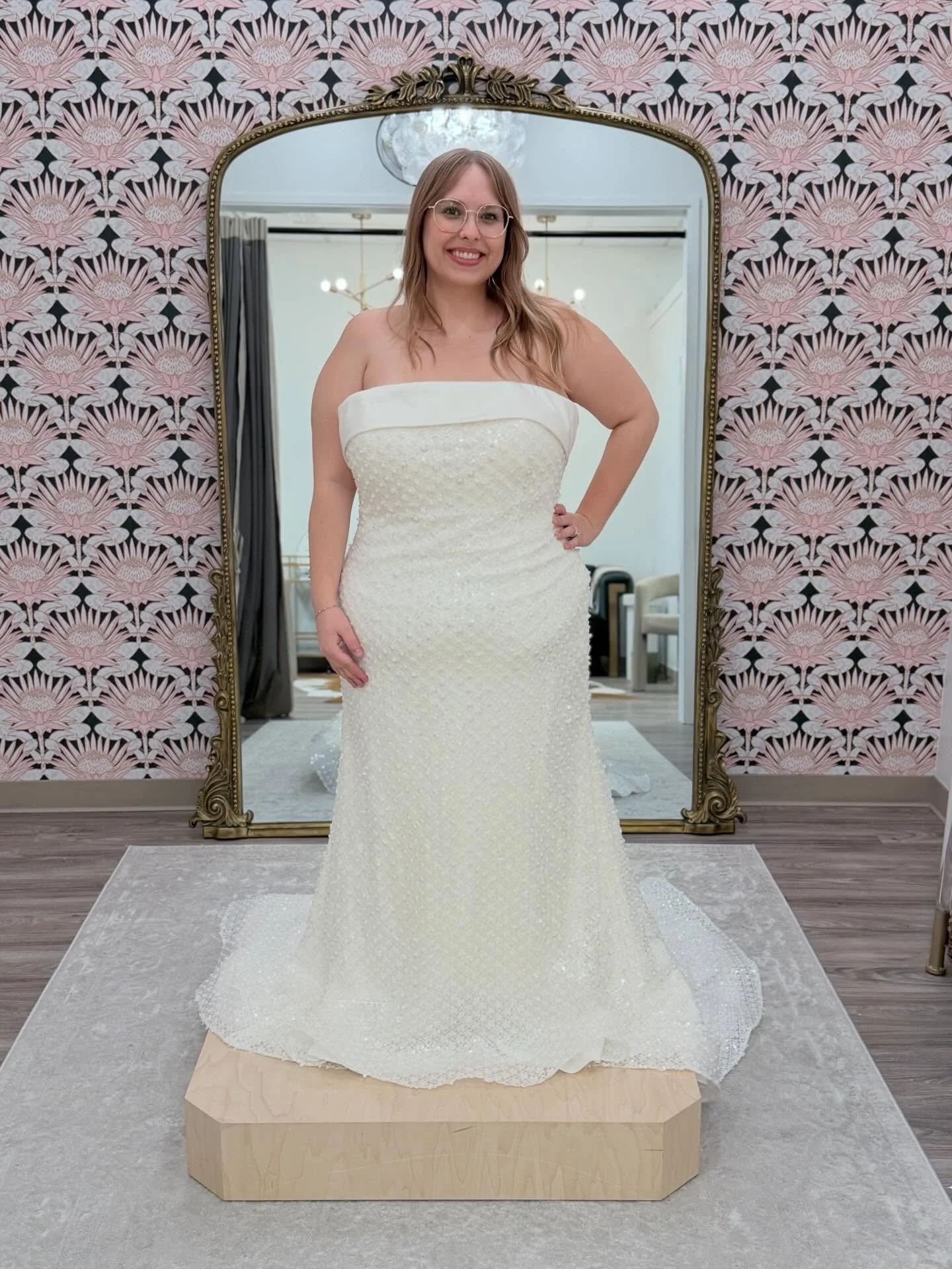 She&rsquo;s fitted, she&rsquo;s sparkly, she is the moment! ✨

#tryontuesday #curvebysomethingblue 

Wedding &bull; Dress Shopping &bull; Fitted Sparkle Wedding Gown &bull; Plus Size Bridal &bull; 2026 Bride &bull; 2027 Bride