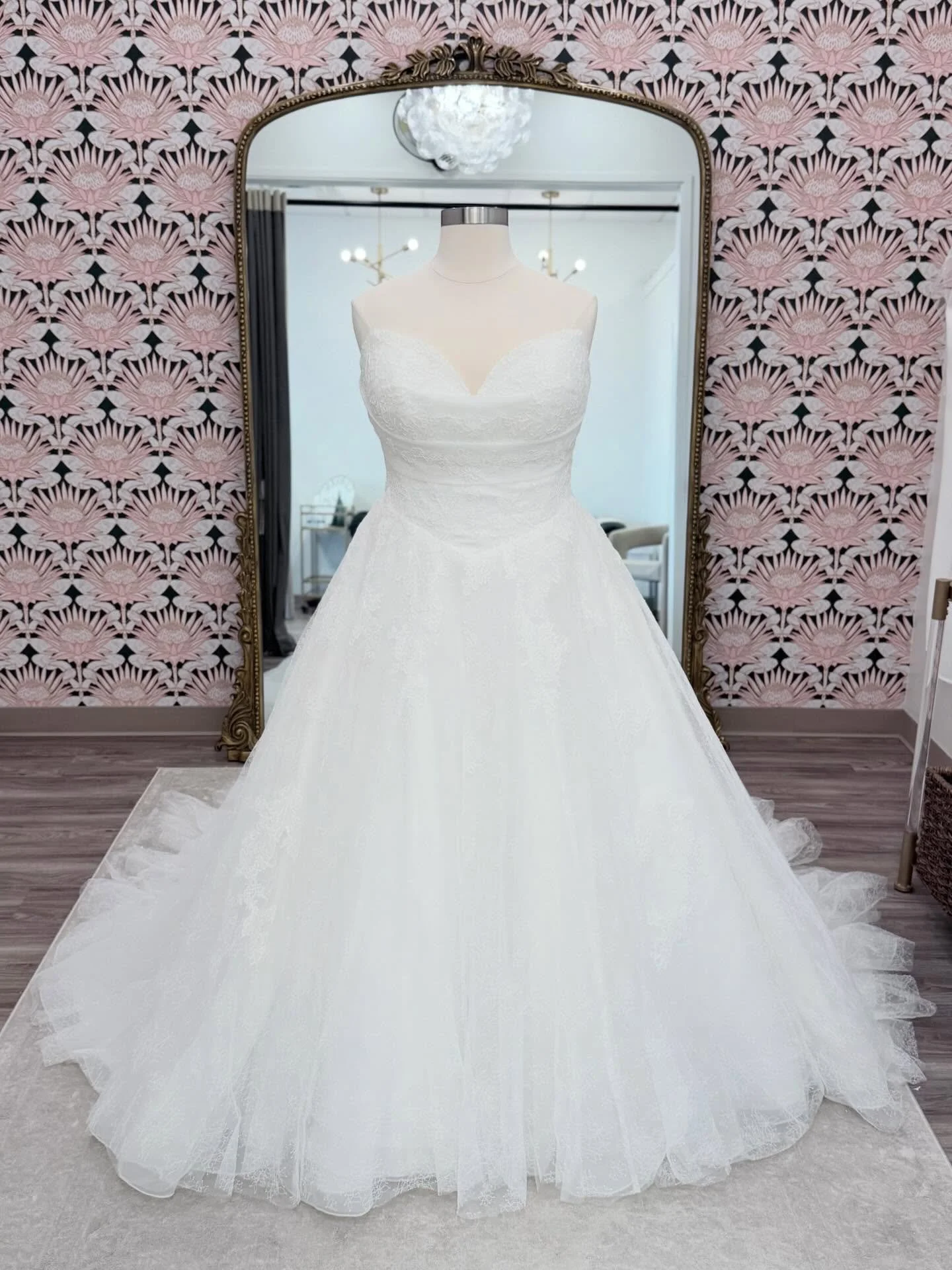 The perfect lace ballgown does not exis&hellip;😮

This week&rsquo;s #weddinggownwednesday dress is a stunning strapless ballgown covered in delicate lace! The bodice has the most perfect pleated details! She&rsquo;s a must try at your appointment! T