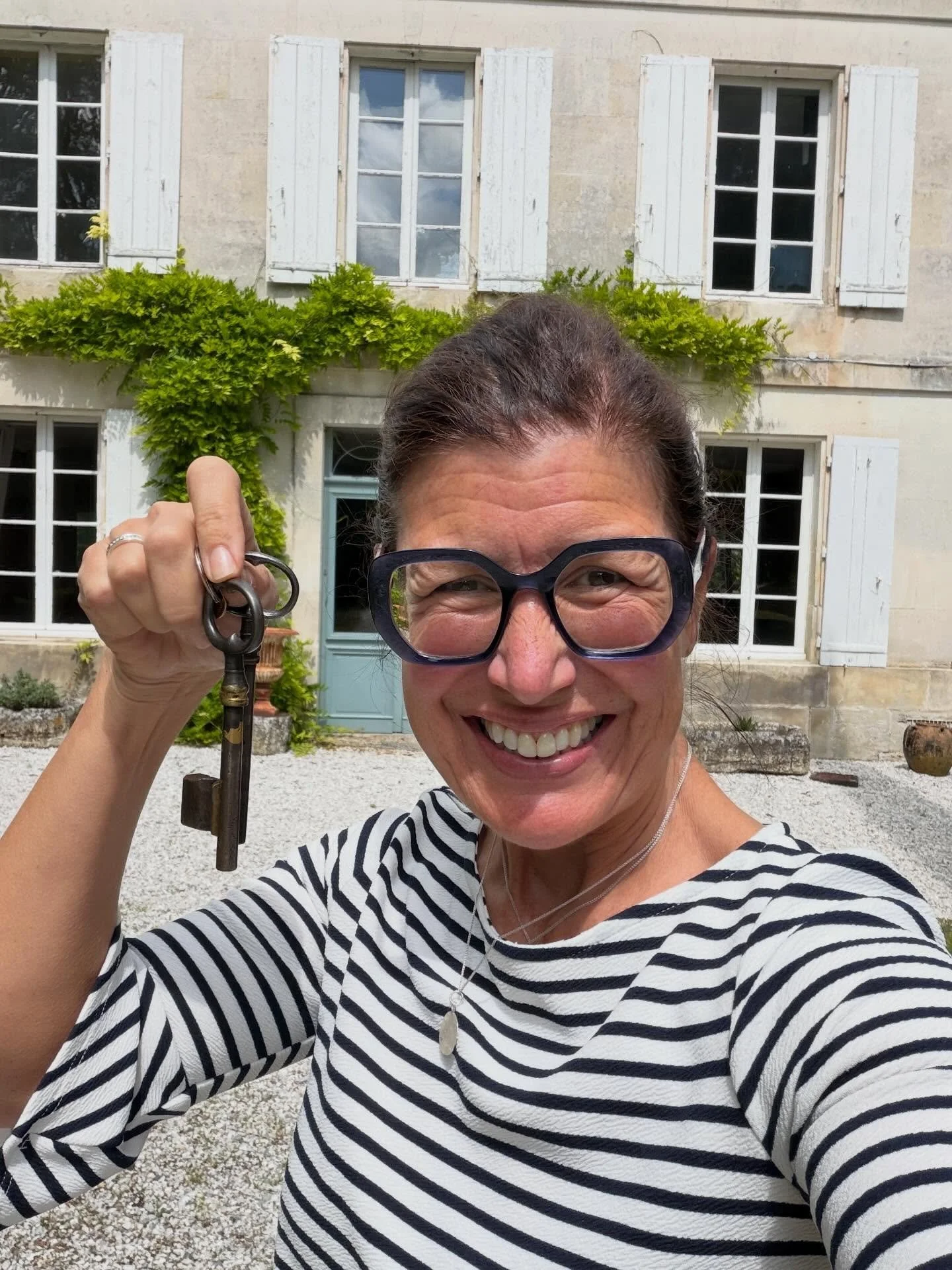 Very exciting news&hellip; the fabulous @runningonventi and I bought a Chateau in France! 

#sayyestoyourself #charente #mydreamyfrenchlife #southwestfrance