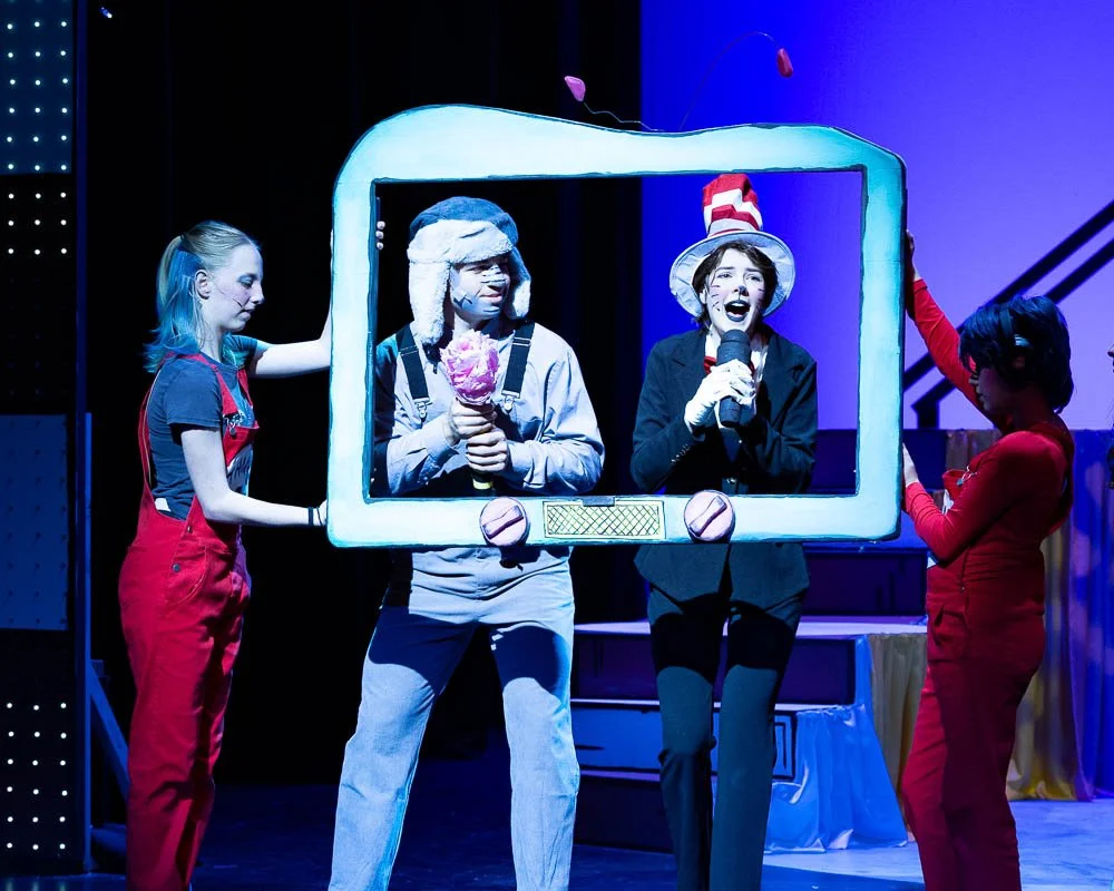 IHSSeussical-78 (64).jpg