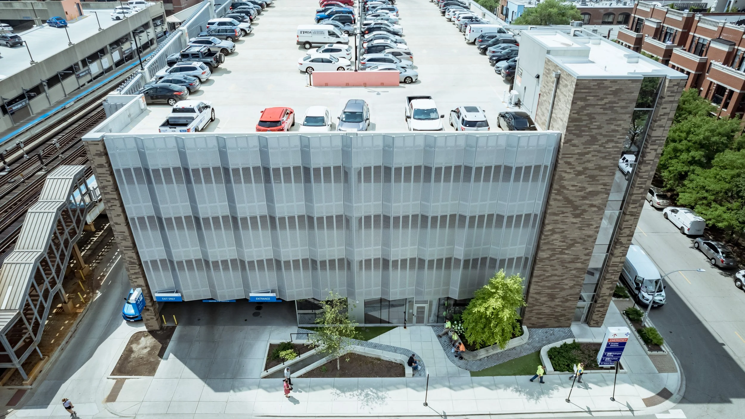 Advocate Aurora Sheffield Parking 0013.jpg