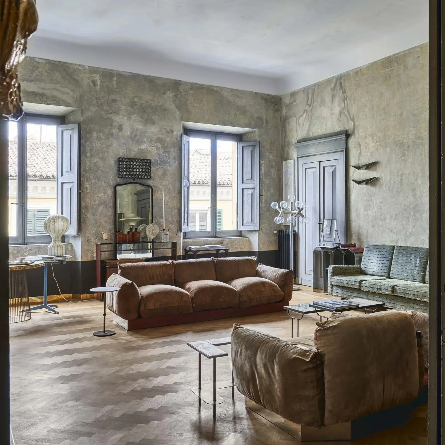 Particolare del soggiorno e pavimento in parquet ristrutturato ad Ancona da Edil D'Alessandro