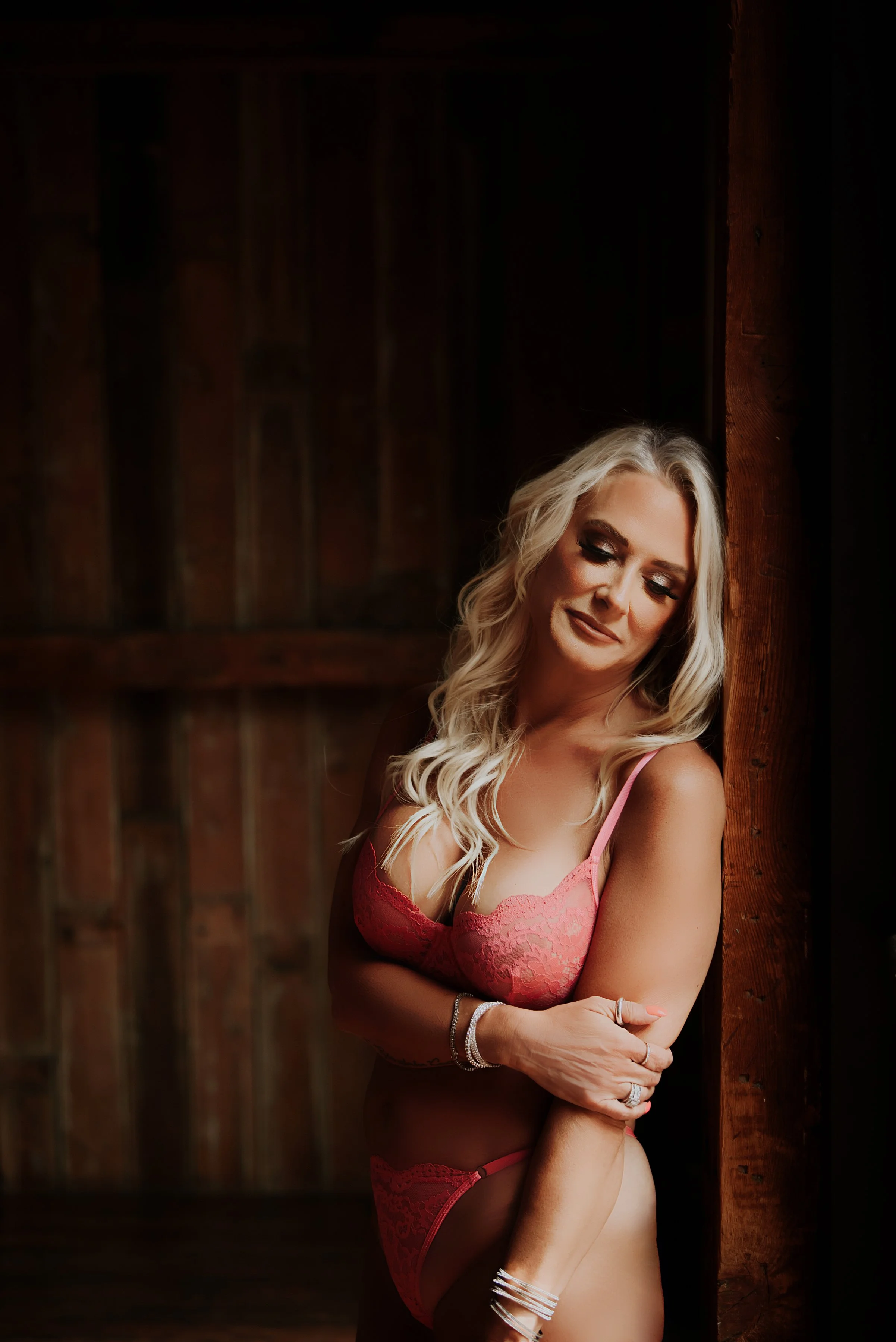 C.MaeBoudoirPhotographer-6355.jpg