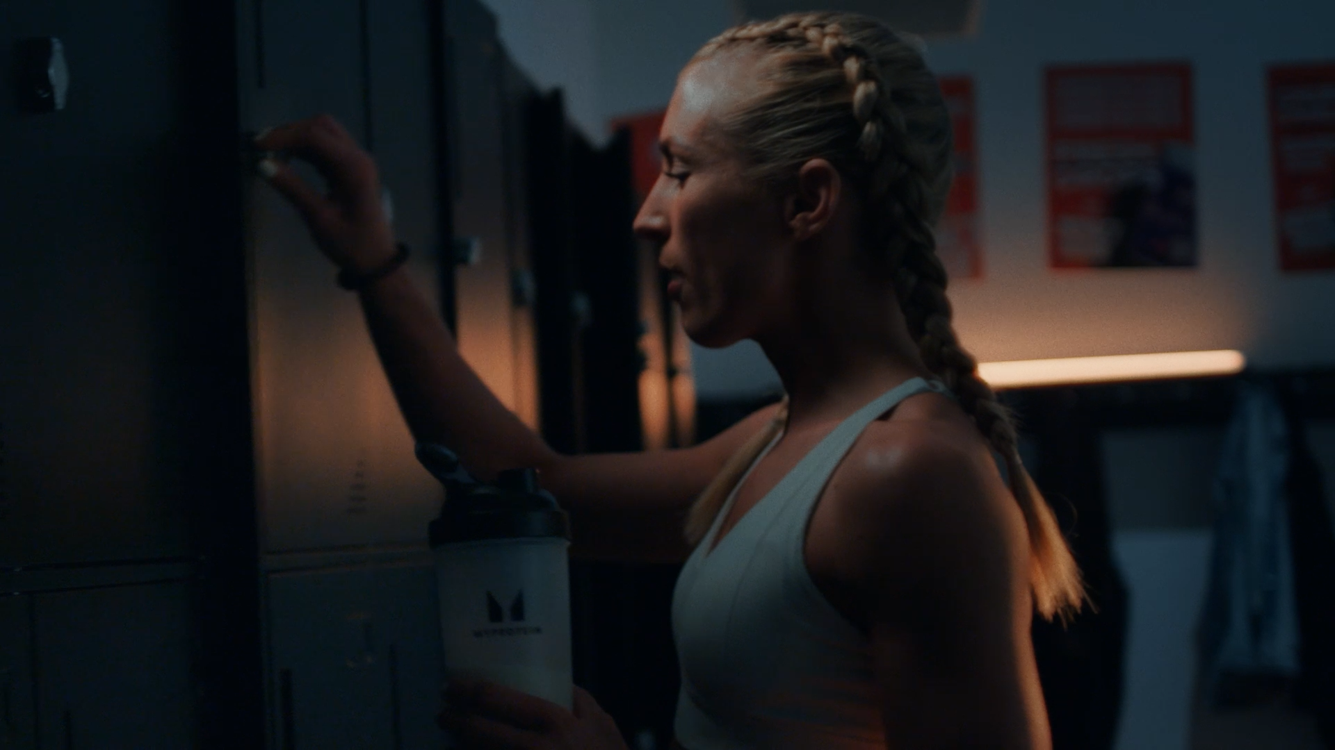 Myprotein - Impact Week Hero - Cutdown 02 - 16x9 - v1.1 - GRADED.00_00_42_10.Still001.png