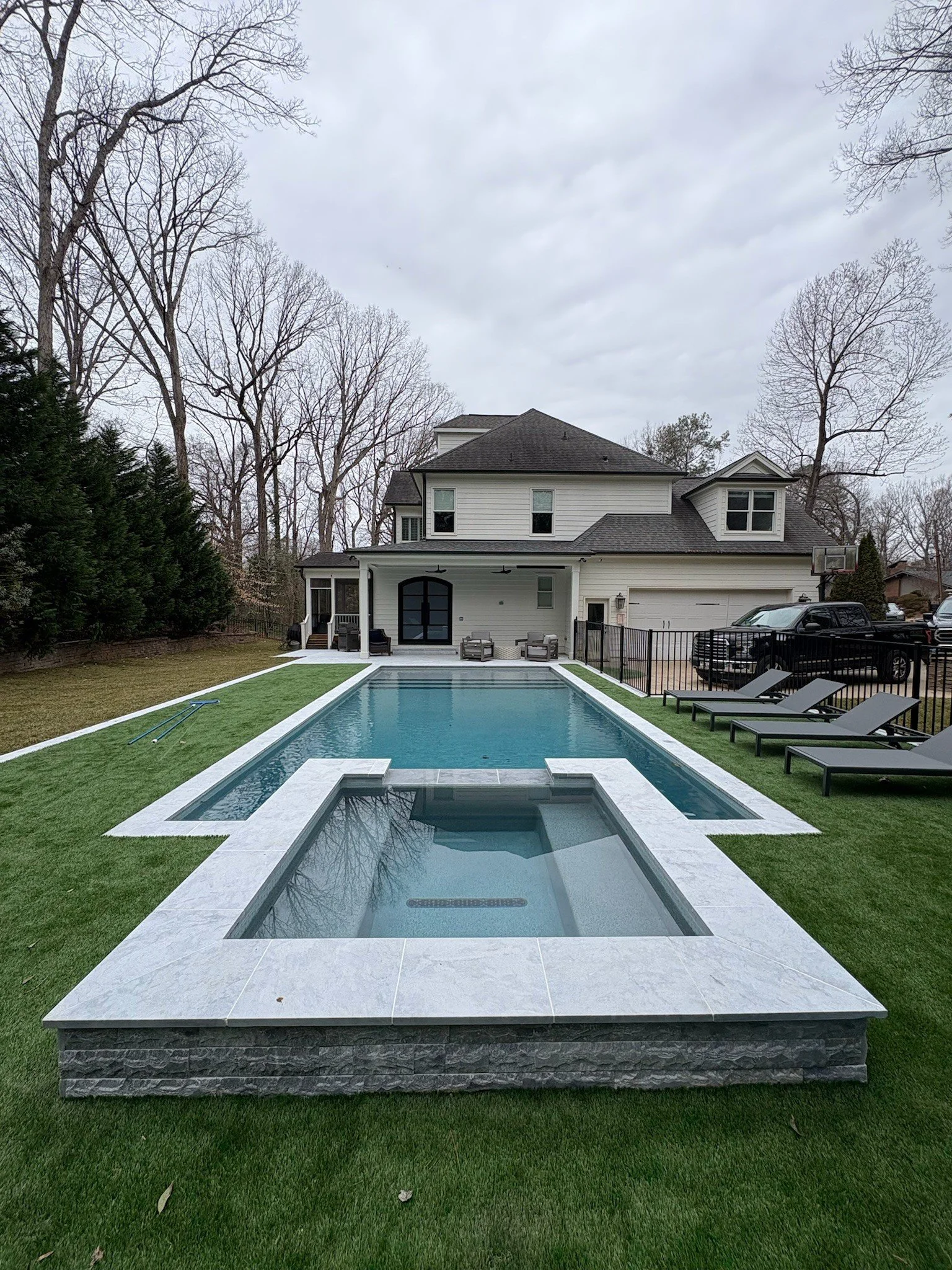 Oudoor Living, Elevated