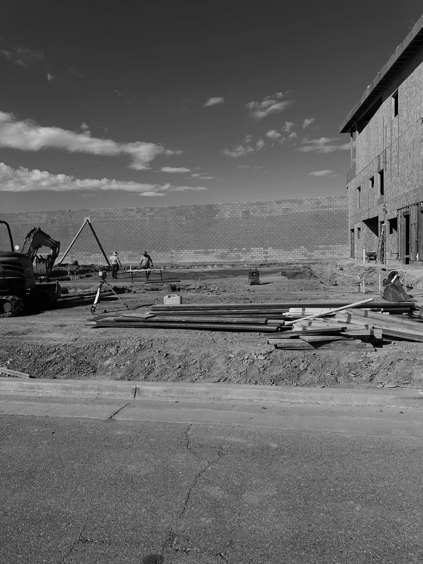 We are so excited for another new project at the racetrack! Follow along to see lot 6 come together! 💥.
.
.
#jenadairinteriors #newbuild #luxuryhome #interiordesign #home