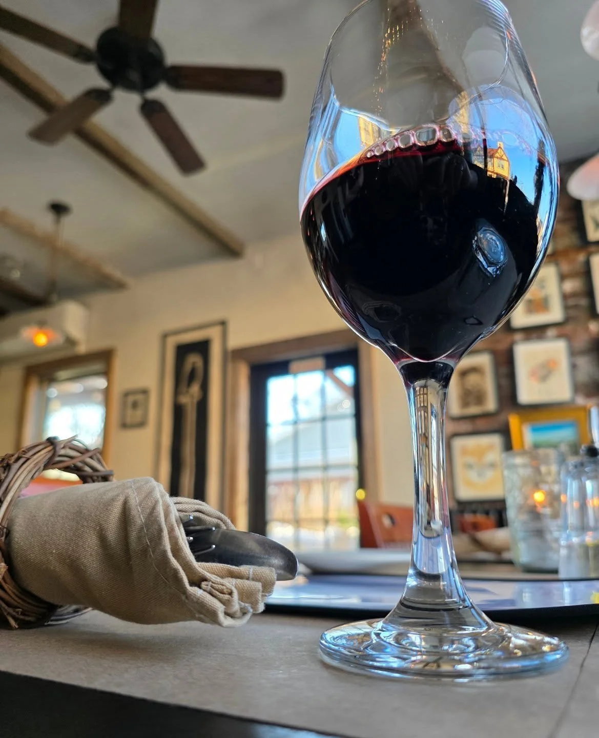 In vino veritas 🍷 #falmouth #capecod #mainstreet #italianfood