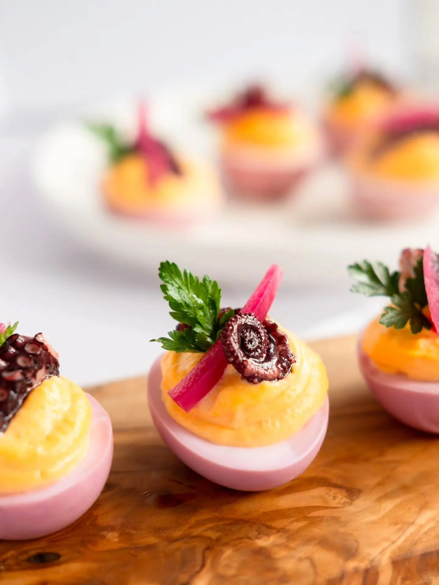 I can&rsquo;t believe it&rsquo;s Memorial Day weekend! If you&rsquo;re looking for a fun lil' appetizer to make for the
holiday weekend, this one is yummy! Plus, if you were ever wondering what to do with leftover
pickled onion juice, this is it. T