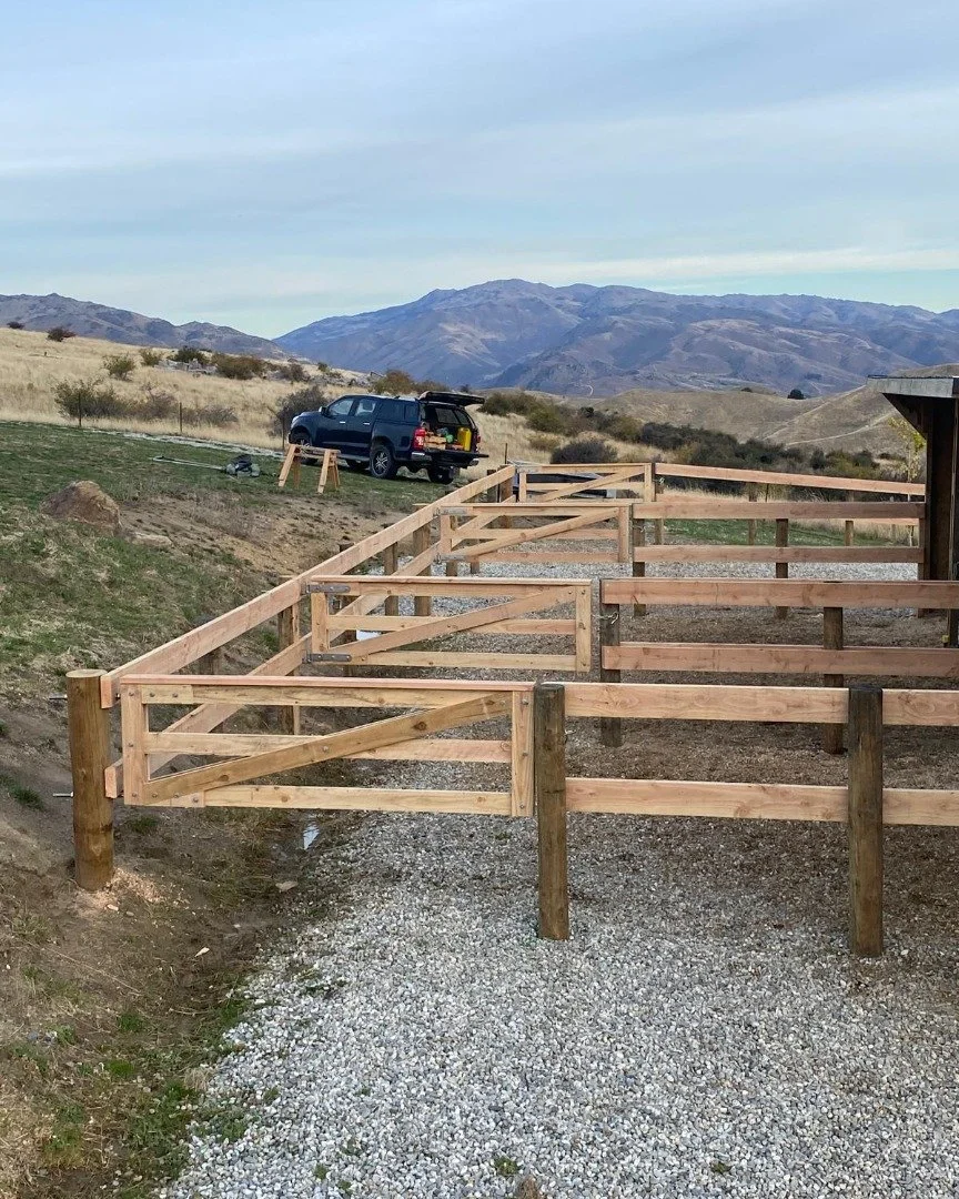 Done! Happy horses, happy owners.

This week has been in Cromwell so far, but tomorrow we're just down the road in Oturehua.

Time to load up the digger onto the new trailer for the first time - looking forward to it.