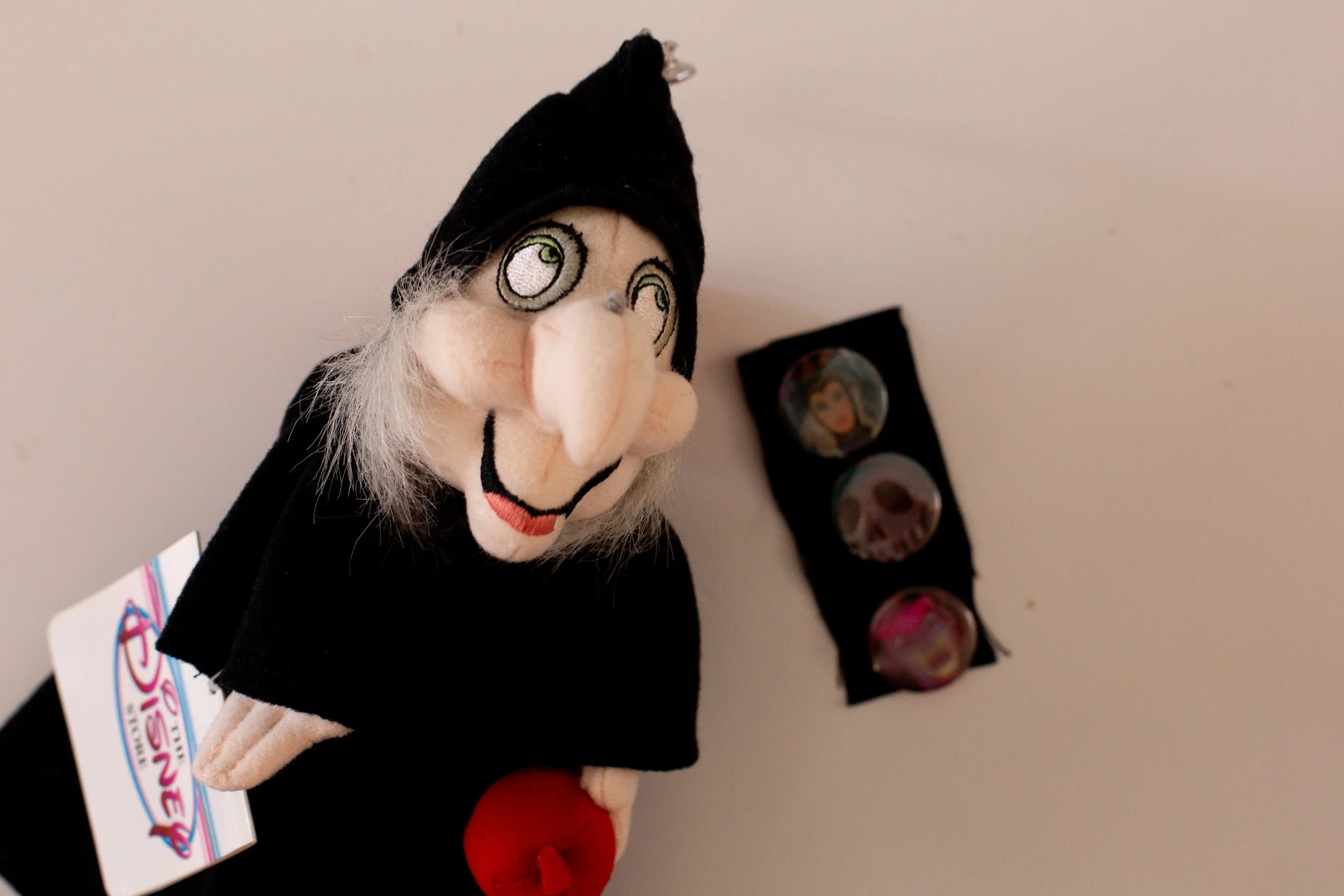 Evil Queen Disguise Plush Bag Charm Set