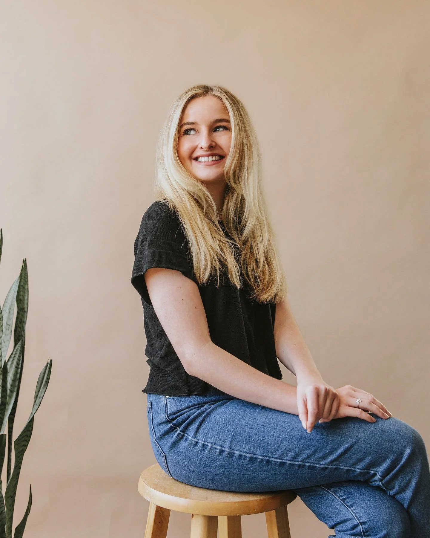 Hi there! Let me tell you a bit about myself- I&rsquo;m Kimmy, and I&rsquo;m a filmmaker based in Milwaukee, Wisconsin. I recently graduated Cum Laude from Marquette University with a Bachelors degree in Digital Media and Advertising!

I discovered m
