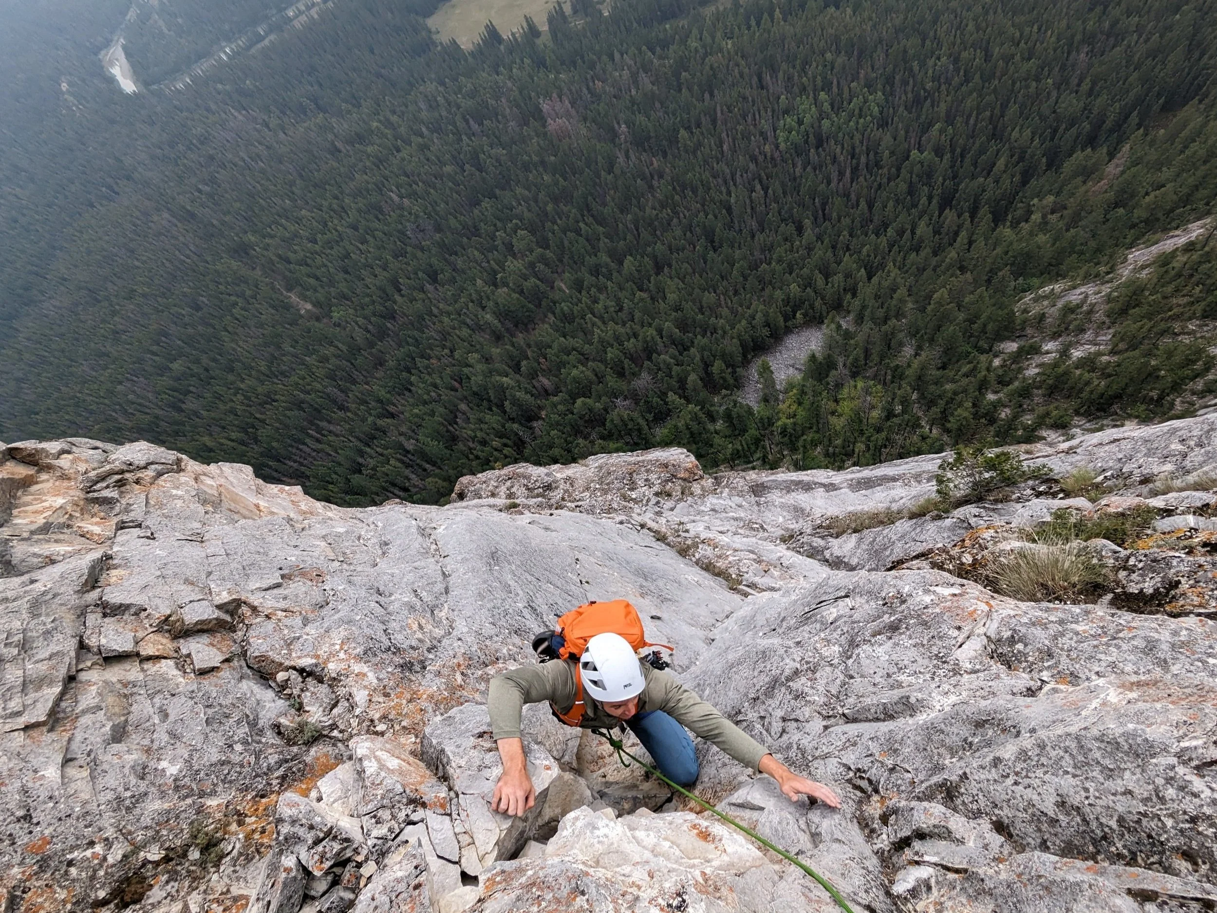 Tunnel Mountain - Gooseberry (5.8)