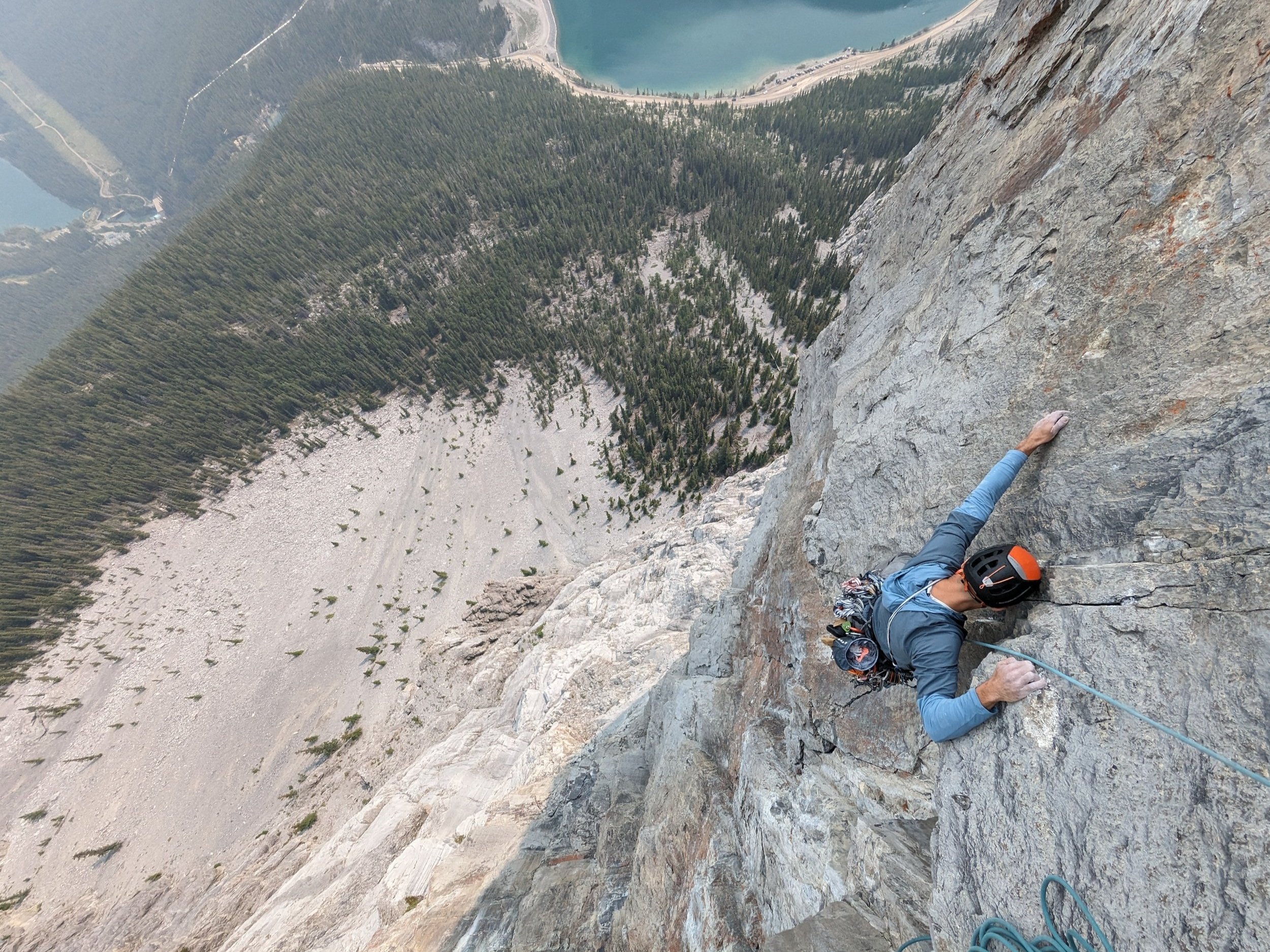 East End of Rundle - Alt Left (5.12a)