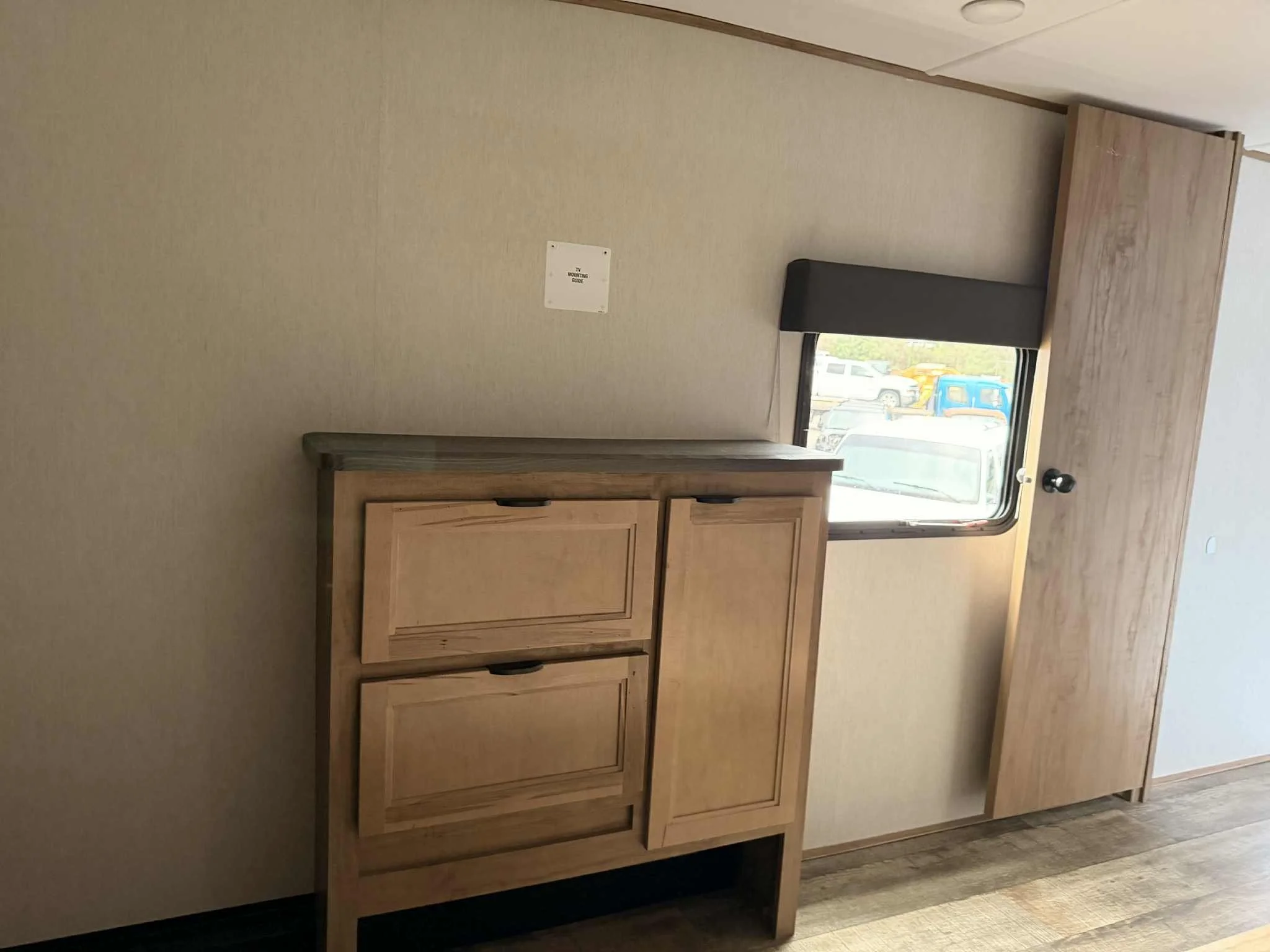 03ffa87d-c3eb-4ad2-957e-377f884d3e8f.jfif