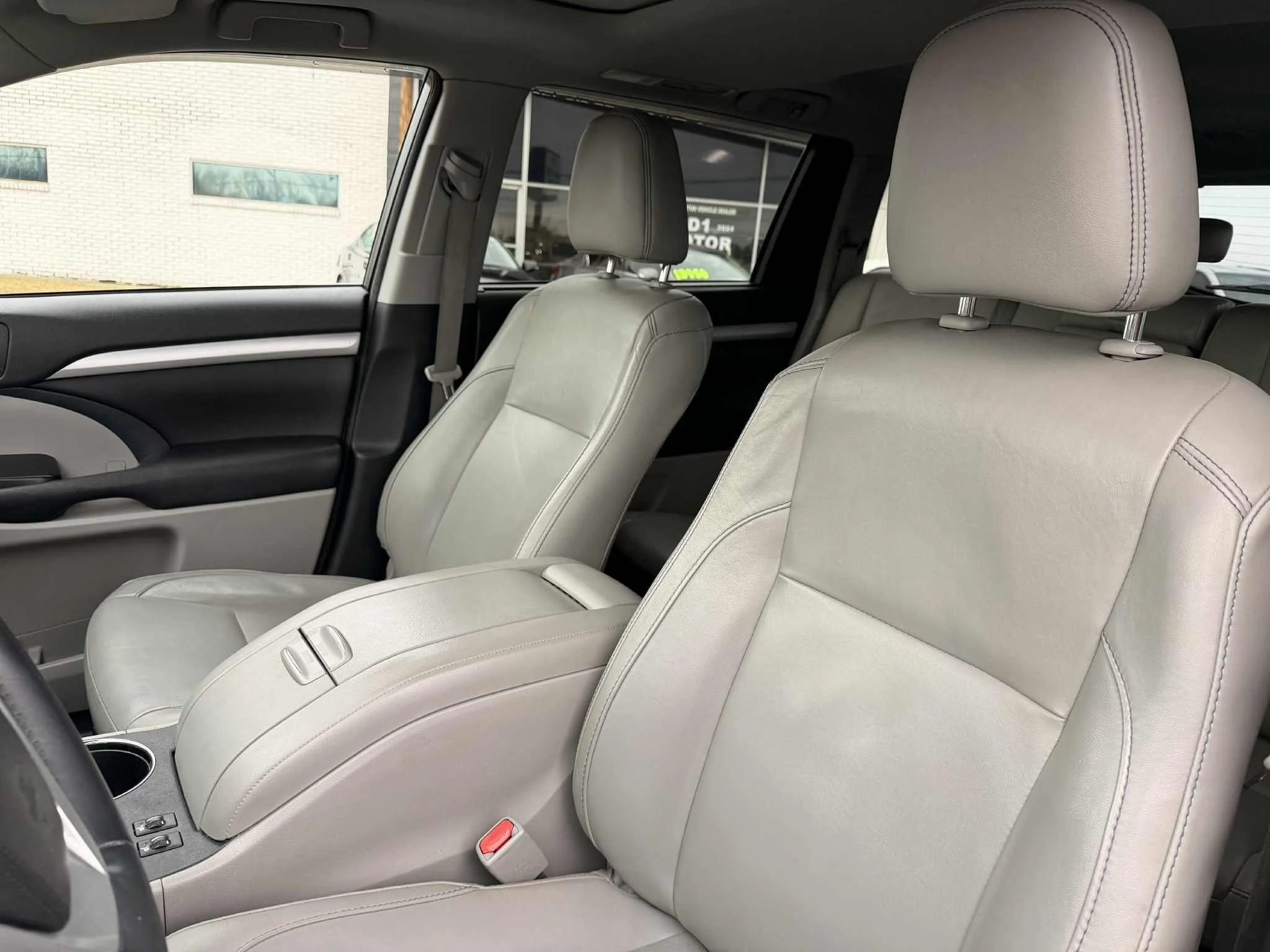 6e28a03c-b50a-4441-b5bc-6711afdf2014.jfif