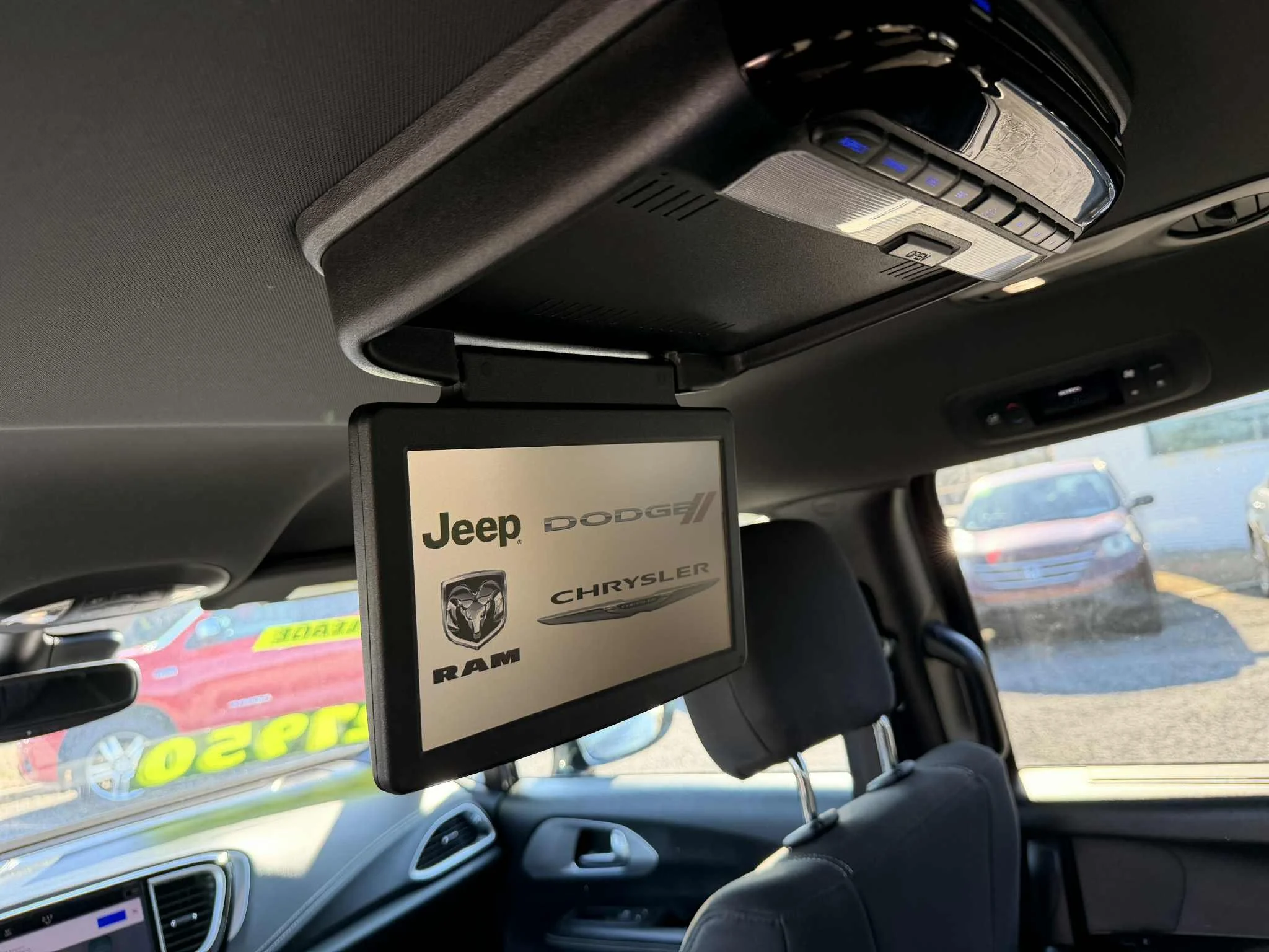 7cb15745-cb71-4312-bb76-2d675095eb91.jfif