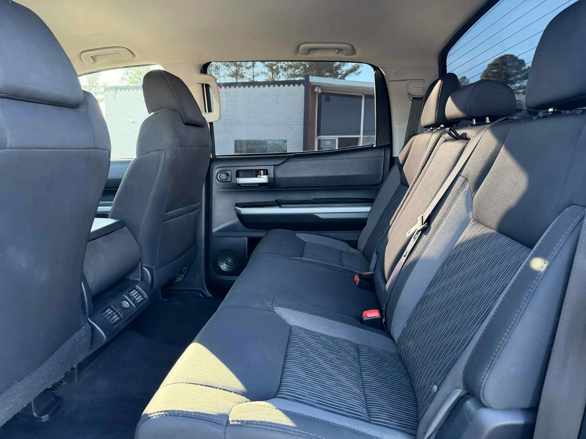 20b972a9-5137-47d8-b514-9367dcd0629e.jfif