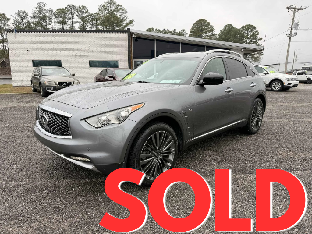 2017 INFINITI QX70