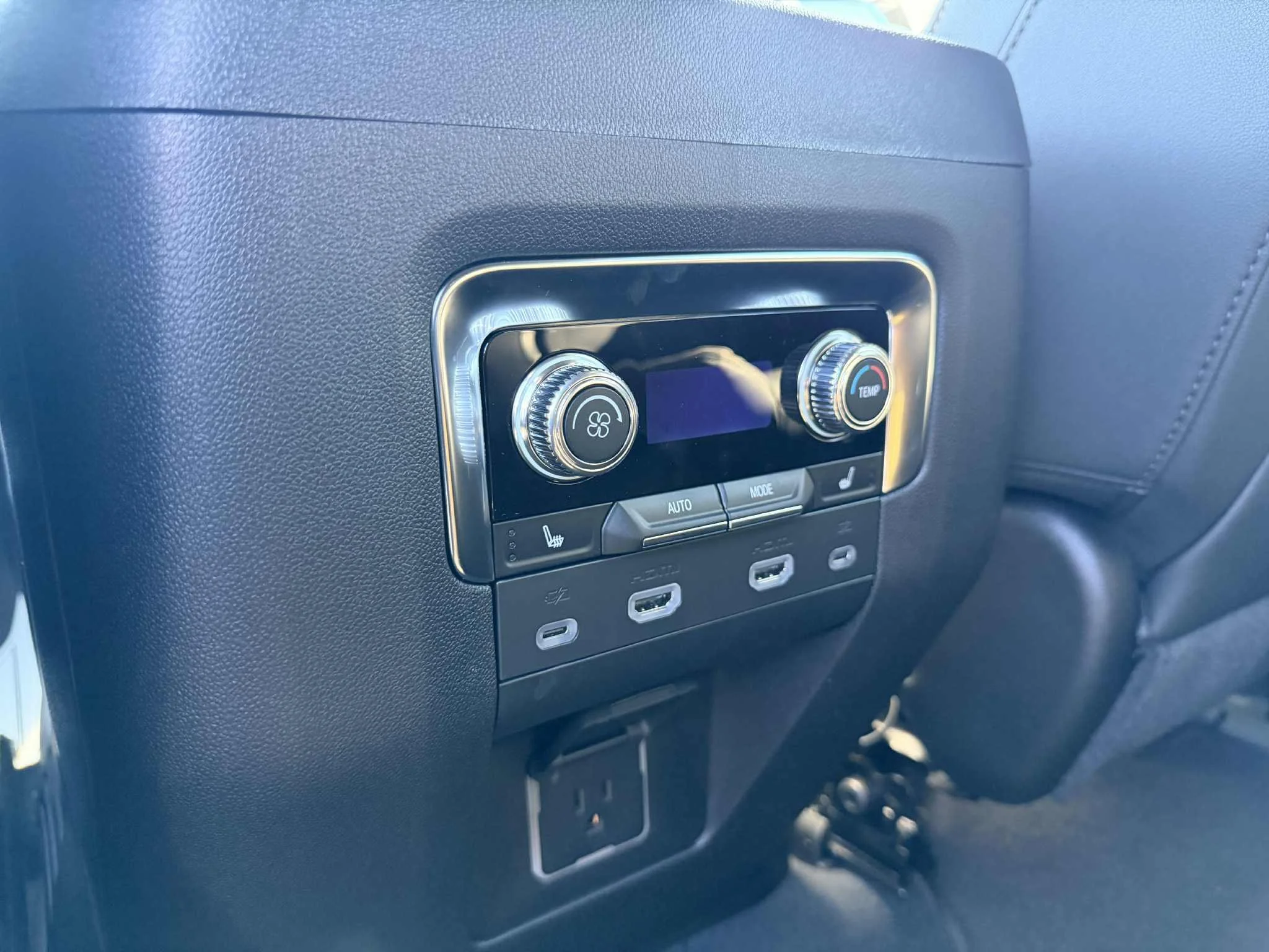 7f5bd199-cd3e-4576-84c7-93e4b1cb339e.jfif