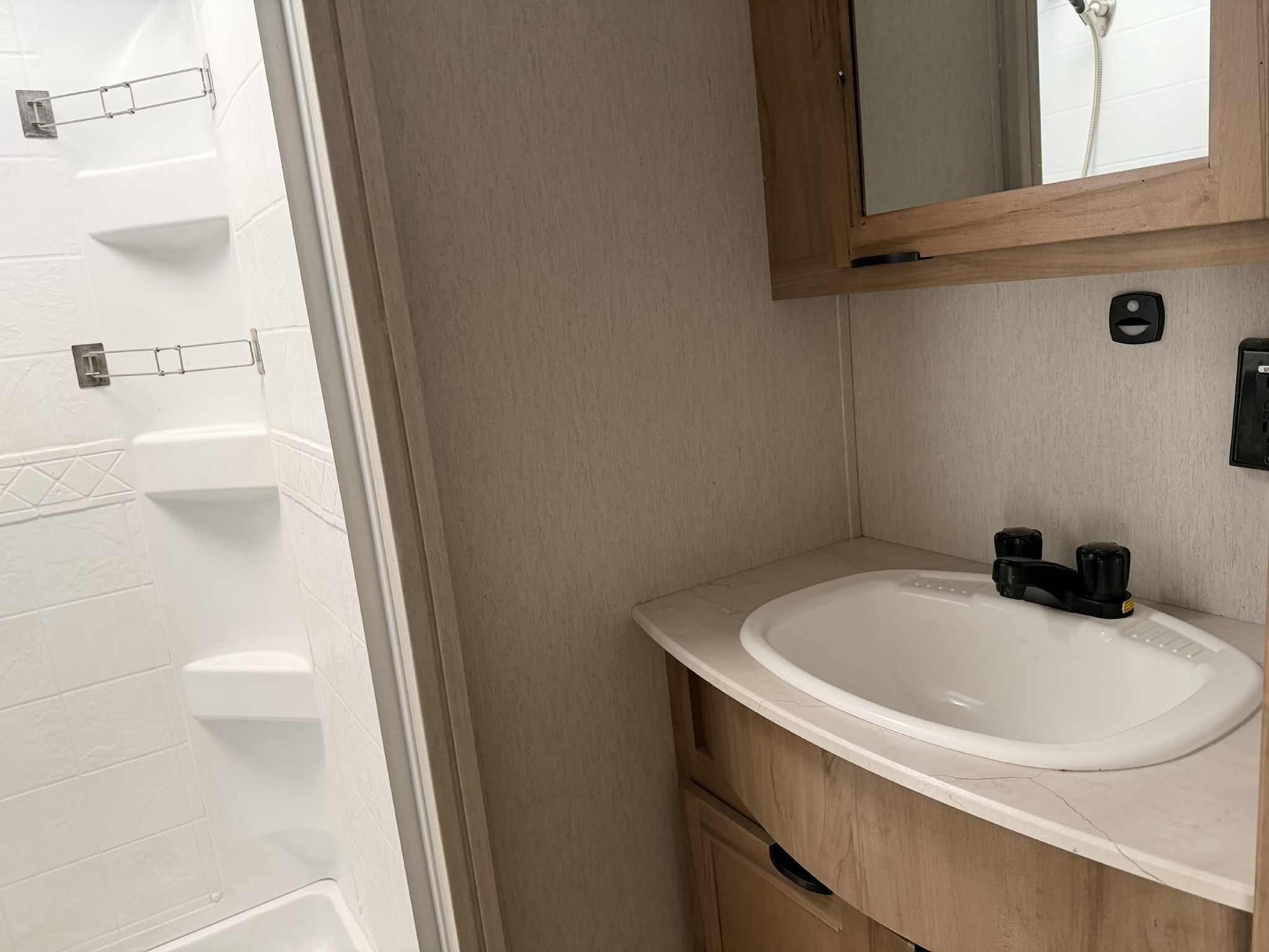 fa709a19-fa36-4839-85f6-aff18f6ba3af.jfif