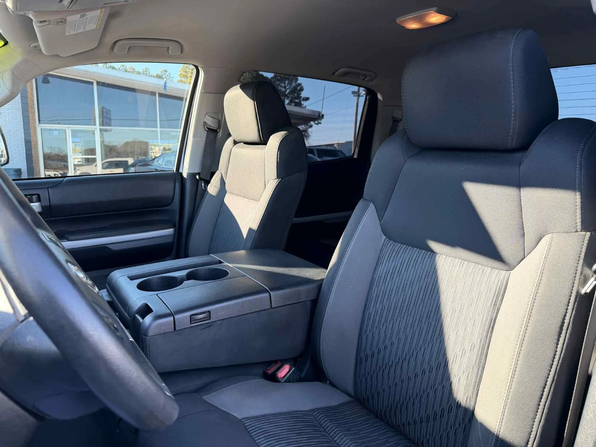 a8ae5bc3-c65b-4447-9518-842620449374.jfif