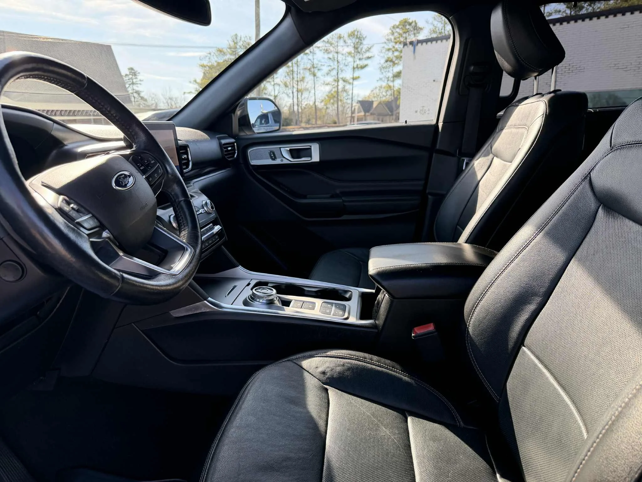 ffbef87f-fdca-4666-9eb6-d7f5f2b10c63.jfif