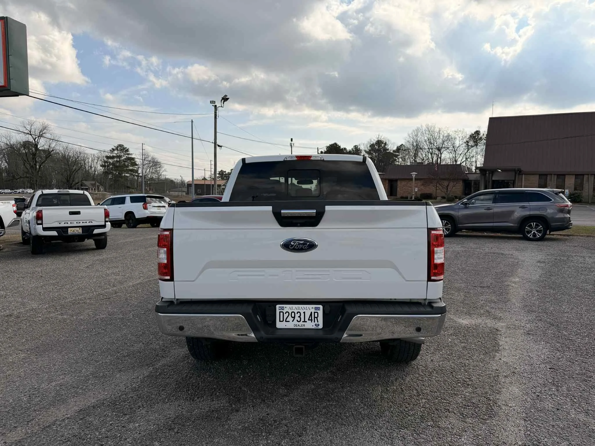 68d099a8-d20b-4bf9-8ded-ed36425c9dfd.jfif