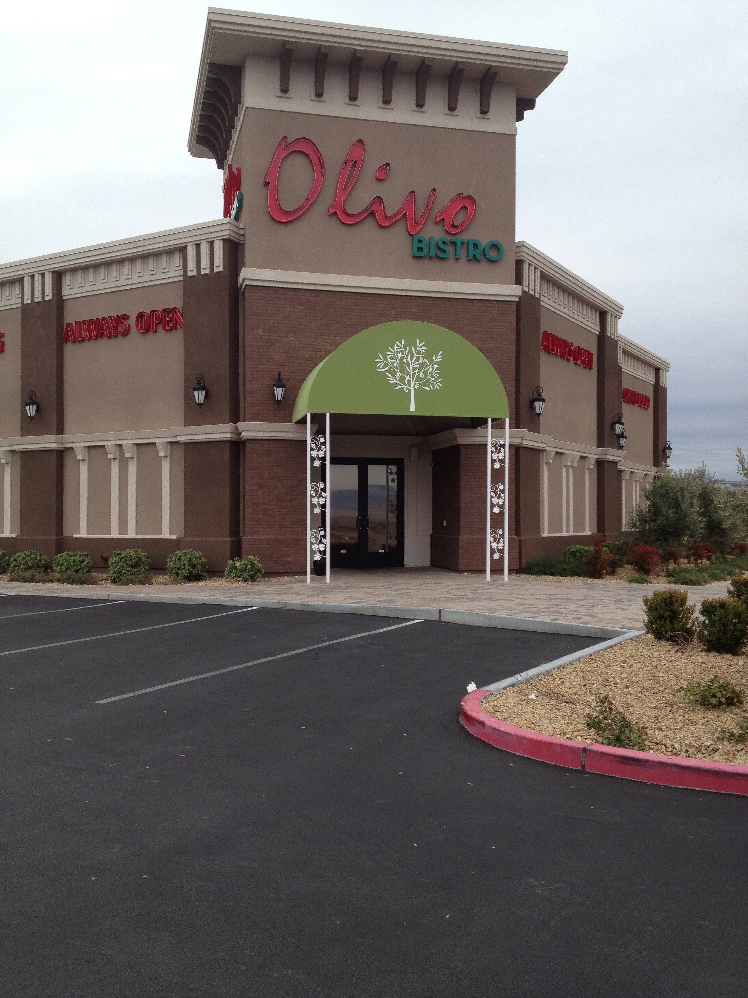 Commercial half Barrel entronce Canopy.JPG