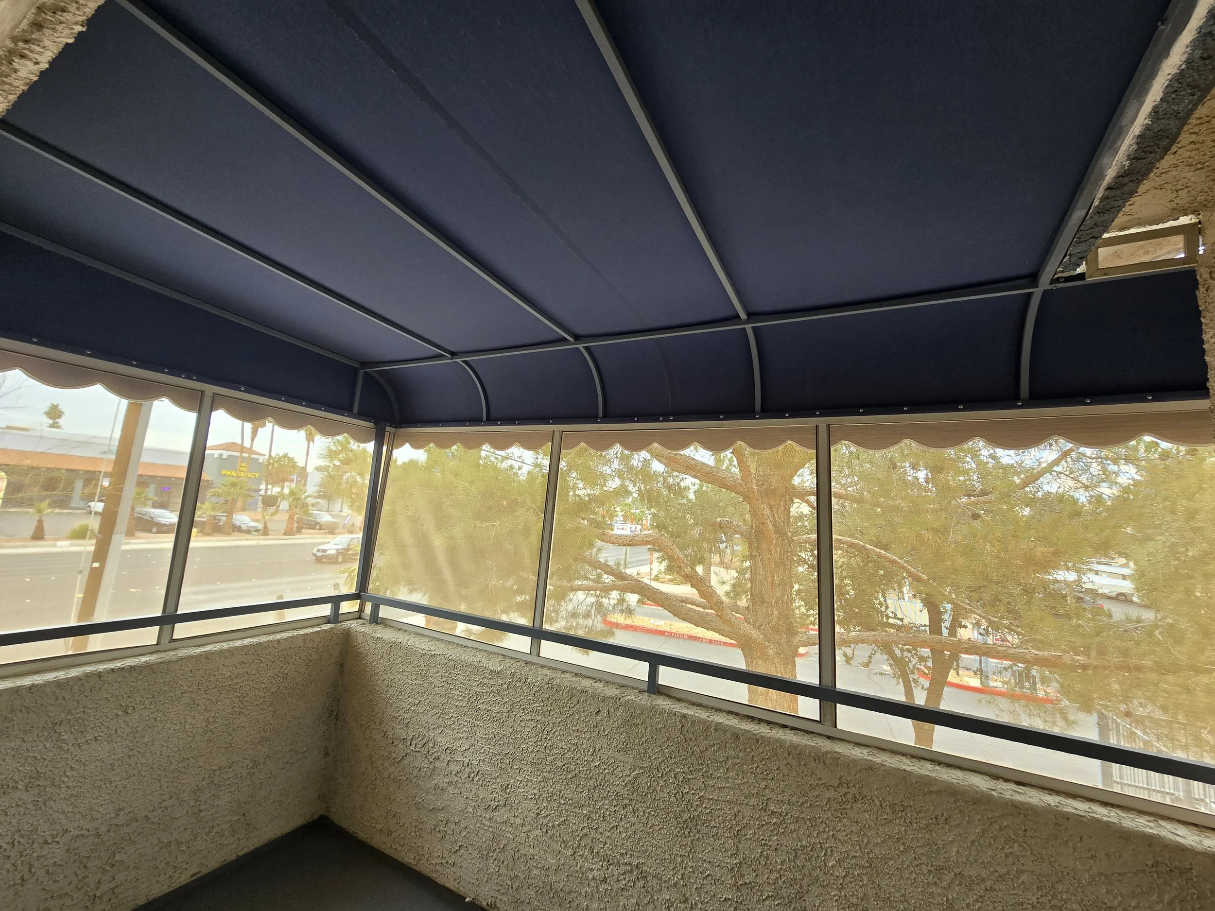 screens and awnings